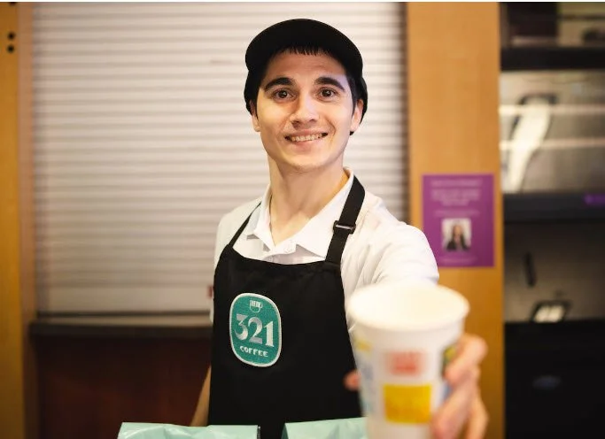 321 Coffee Visits Poole Students for Much-Needed Study Breaks