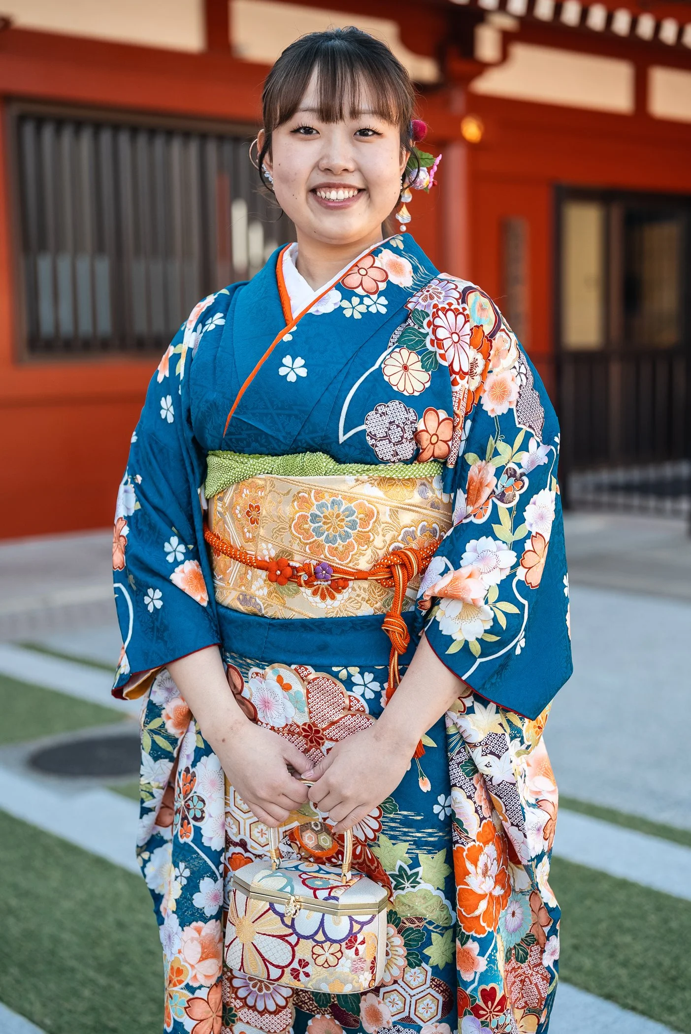 Tokyo-coming-of-age-day-japanese-kimono-portraits-destination-photographer-Yaletown-Photography-photo