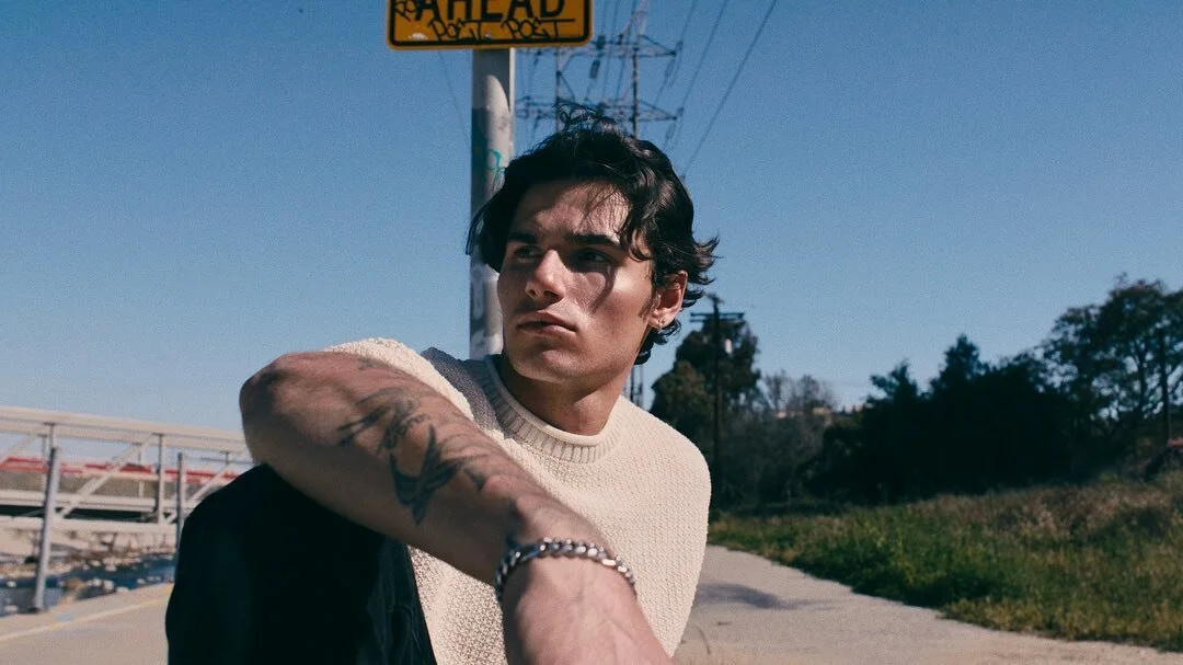 Some stills from the shoot with @haydenjjones_