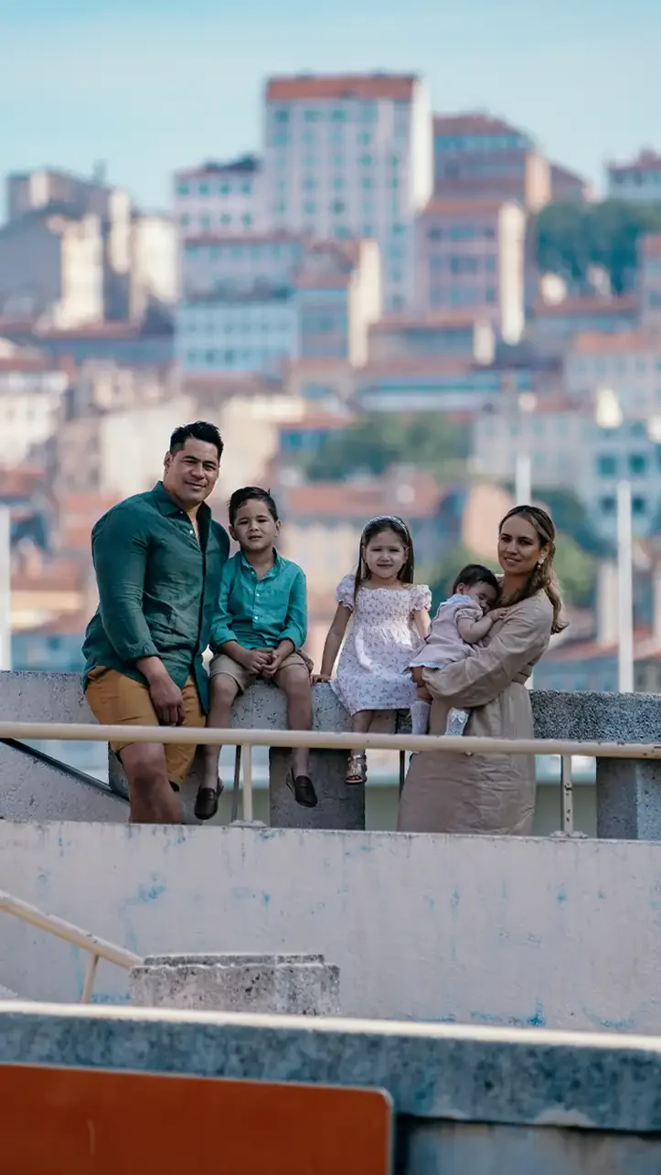 Photographe famille à Lyon pour portraits naturels et souvenirs authentiques.