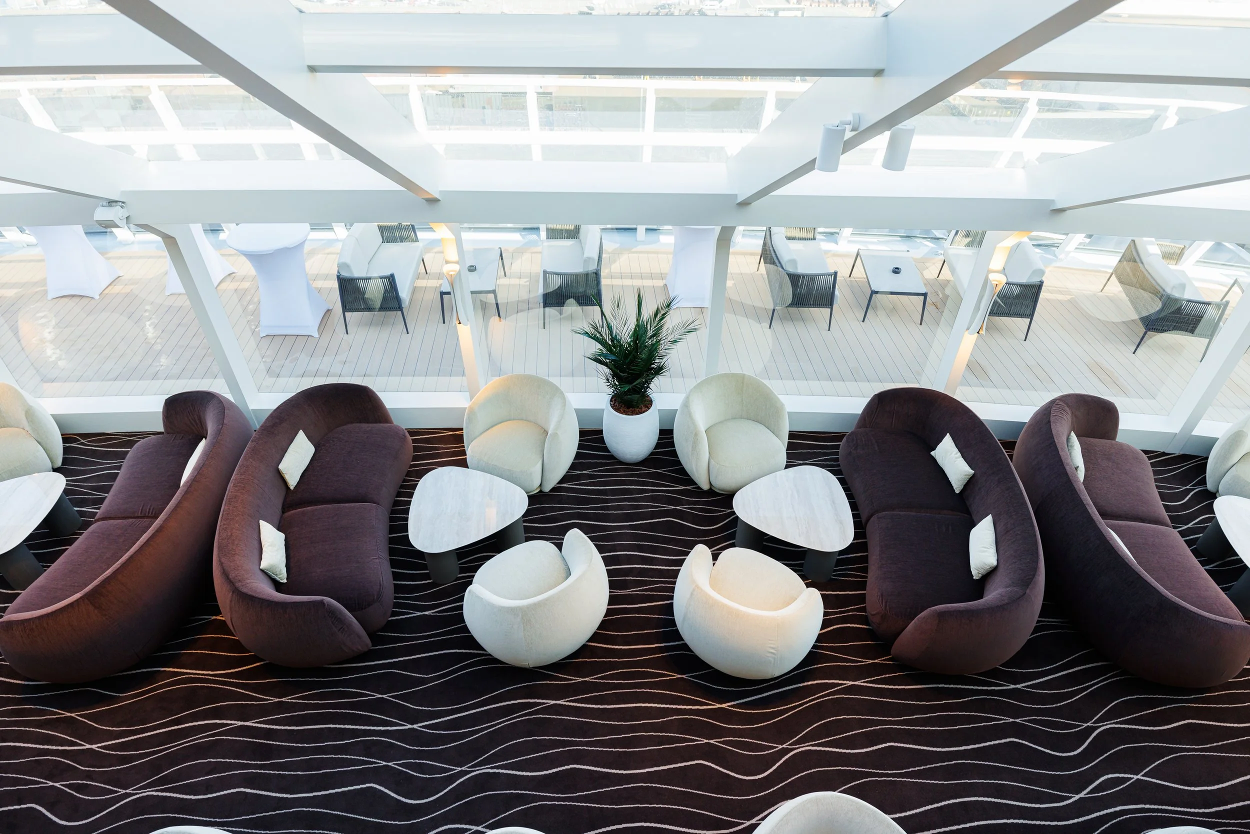 MSC_World_America_Top_Sail_Lounge_008.jpg