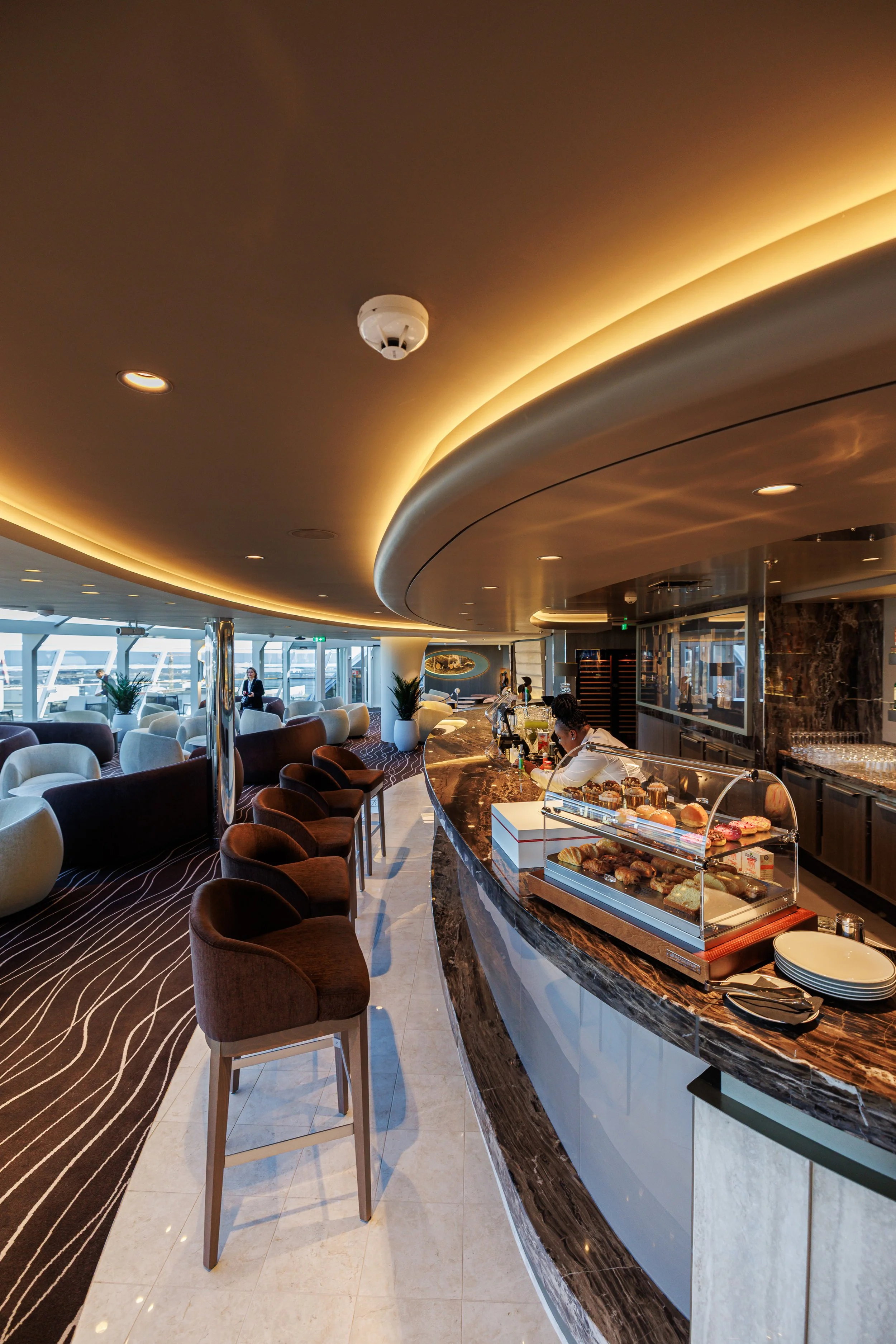 MSC_World_America_Top_Sail_Lounge_010.jpg