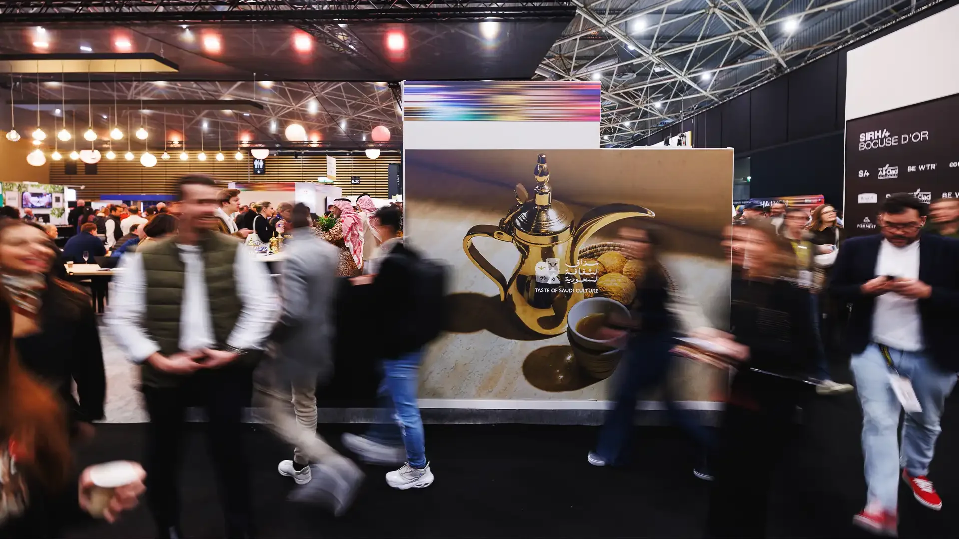 Photographe pour événements d’entreprise à Lyon, images naturelles et professionnelles.