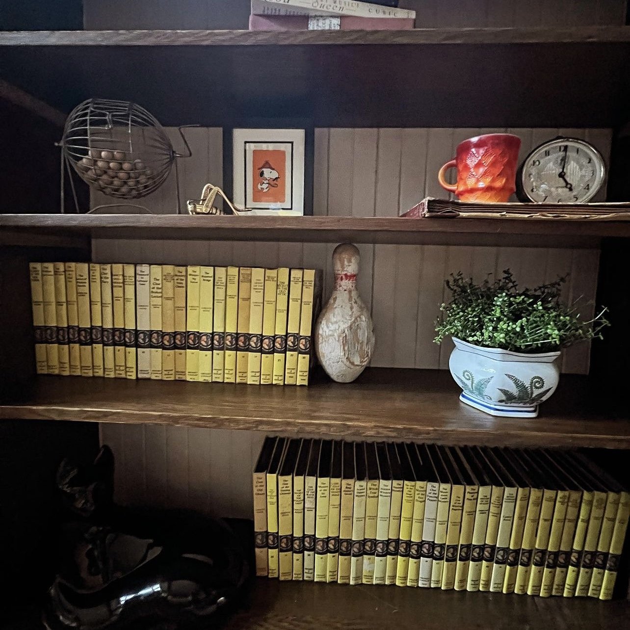 bookshelf-styled-nancy-drew-book-collection.jpg