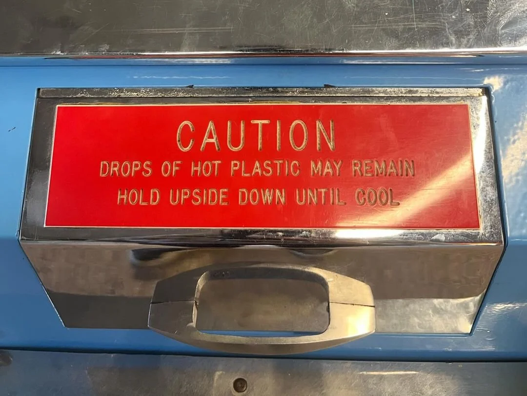 caustion_hot_platic_retro_vending_machine.jpg