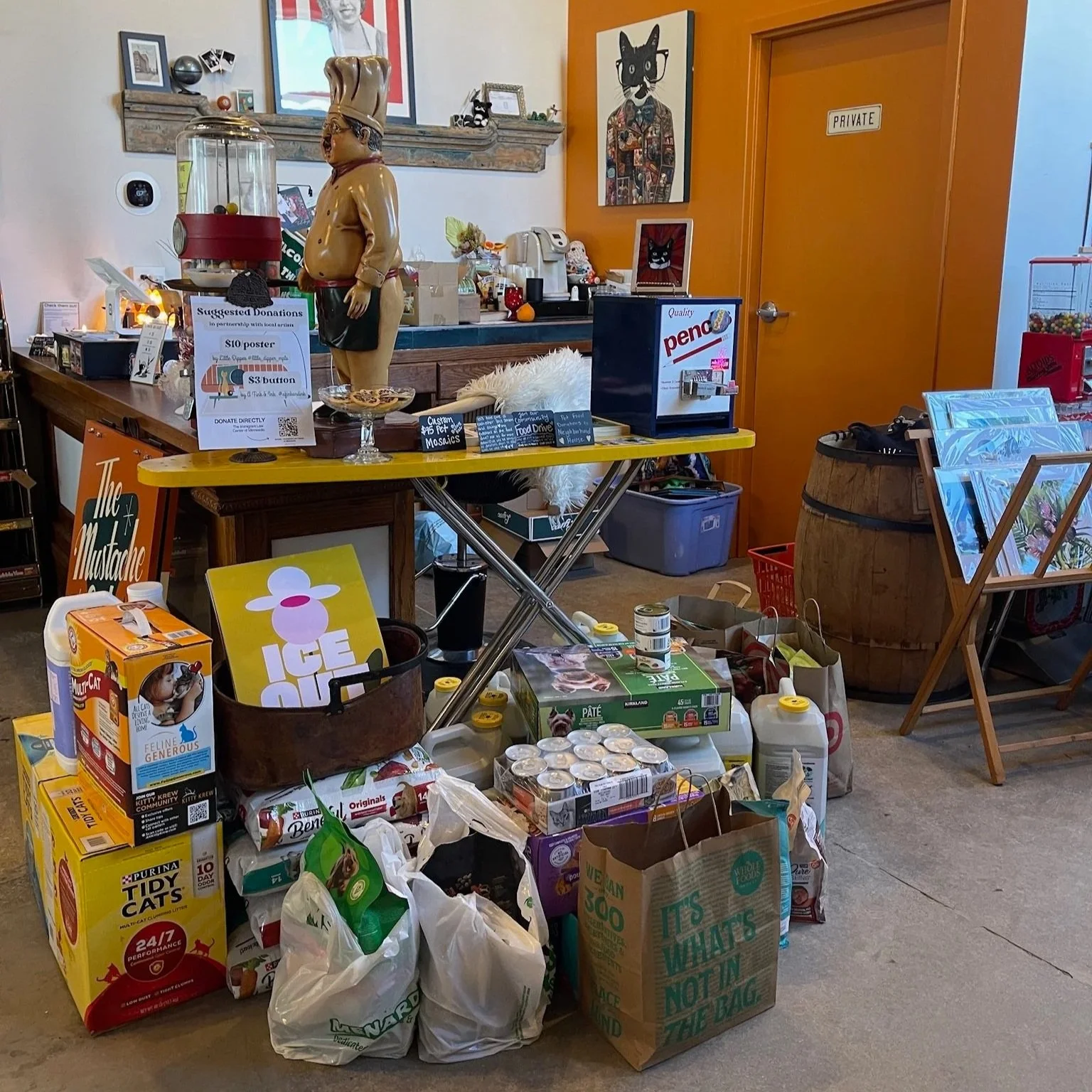 Pet Food Donations to Neighborhood House