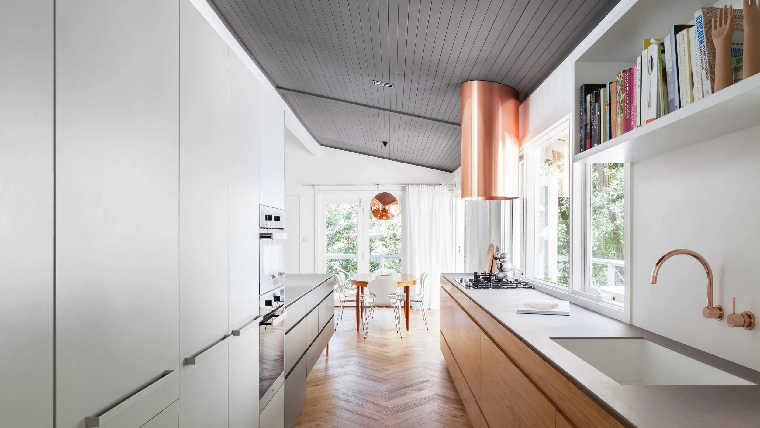 Porcelain kitchen benchtop