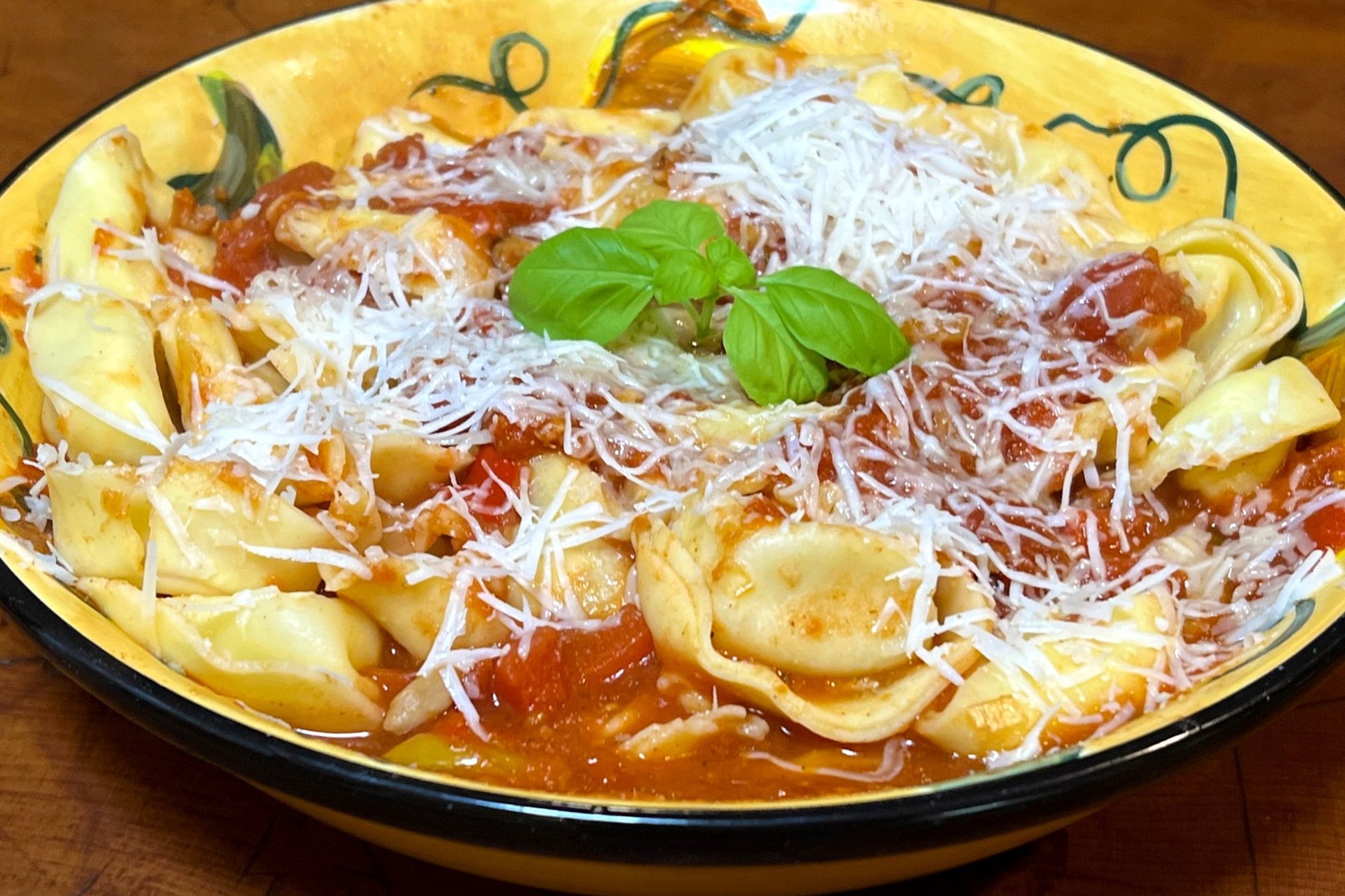 Tortellini+w-Marinara.jpg
