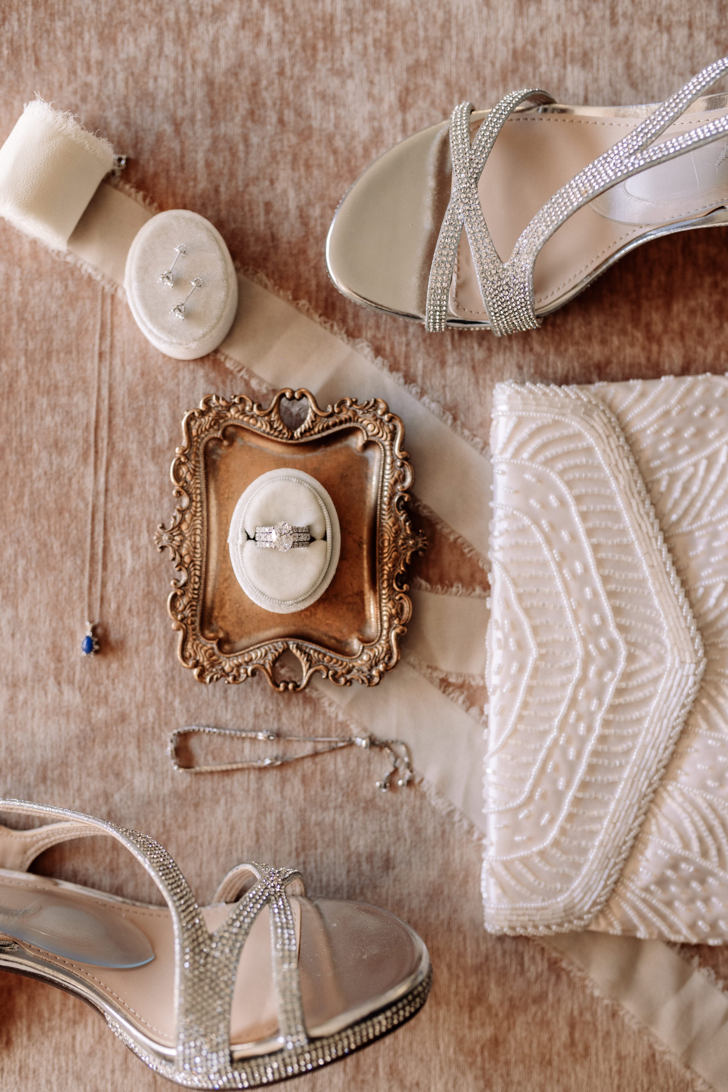 winter-milwaukee-wedding-the-society-mcniel-photography 02.jpg