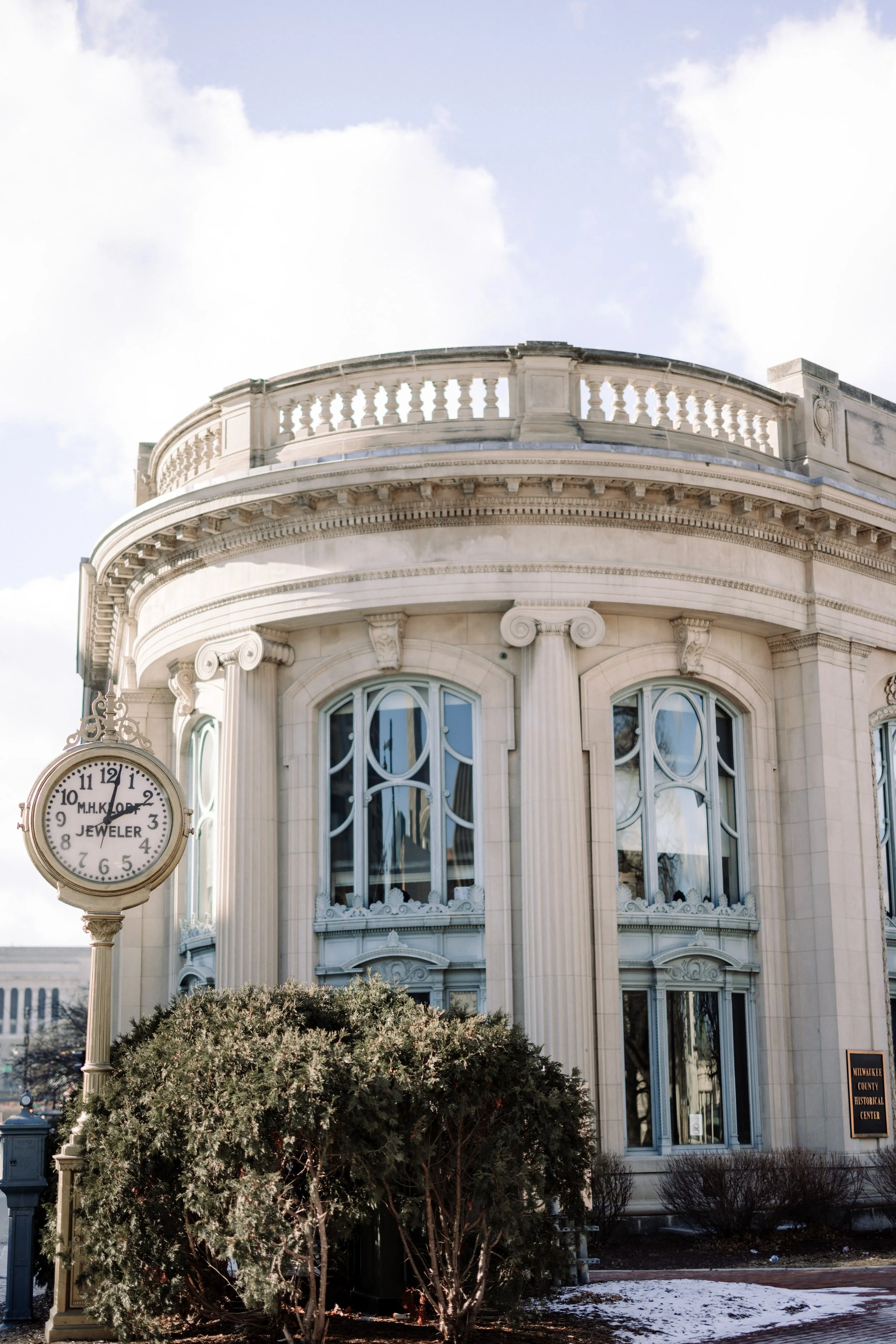 winter-milwaukee-wedding-the-society-mcniel-photography 15.jpg