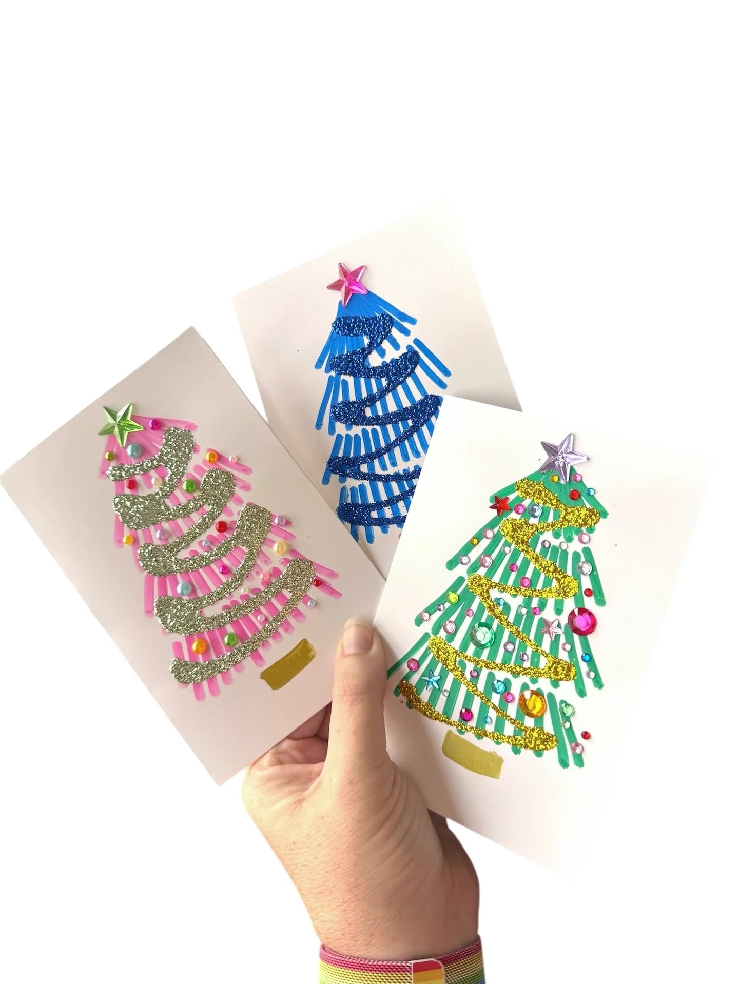 Who else loves a homemade Christmas card?
More of the cards we are making in #kirstysartandcraftclub this week for the kids to share with their family and friends.