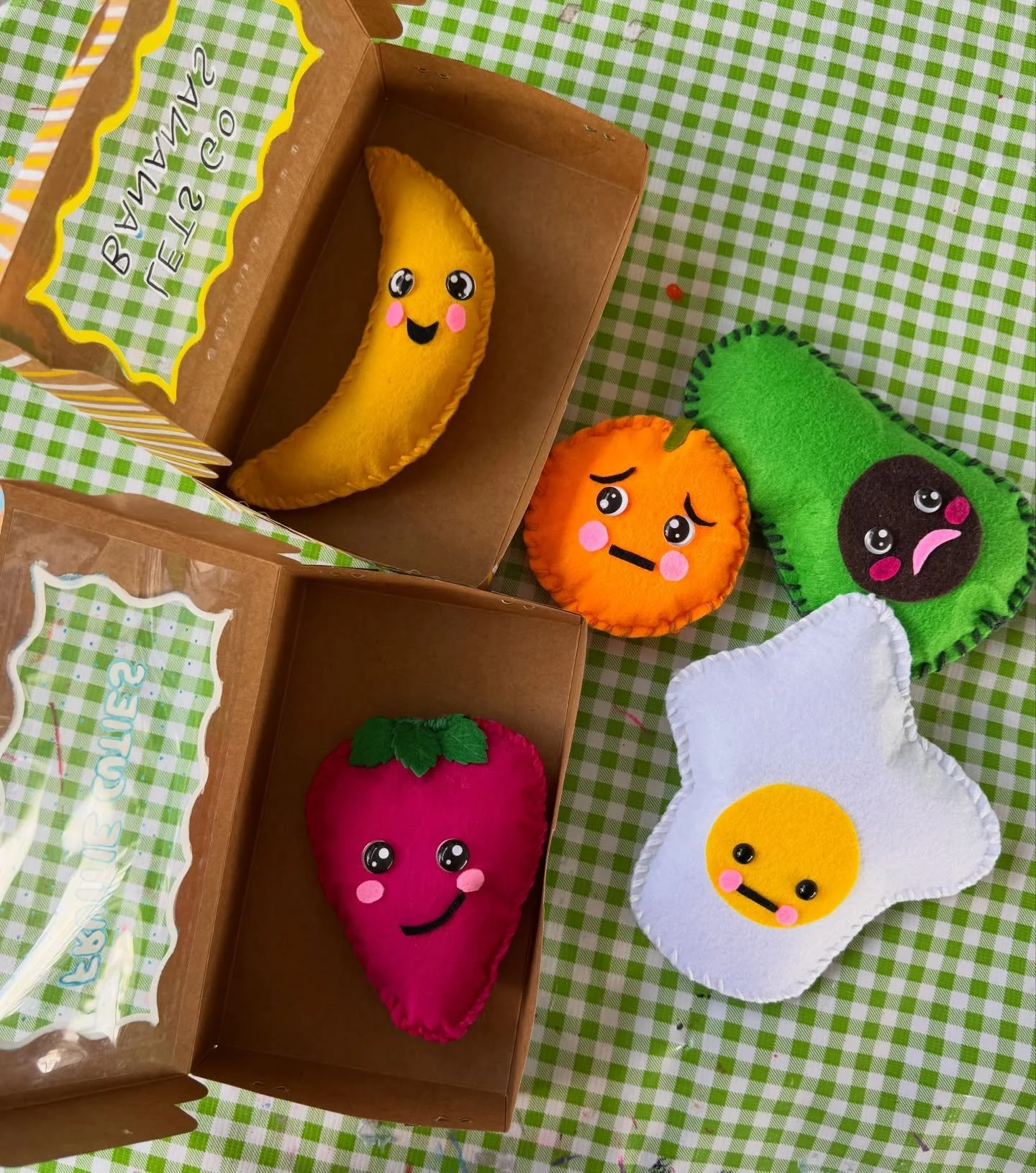 This week was SEWING WEEK in #helloartclub and for a majority of them, it was the first time they have ever sewed or had a go at threading a needle. 
It&rsquo;s really special getting to share a passion of mine with everyone 🧡