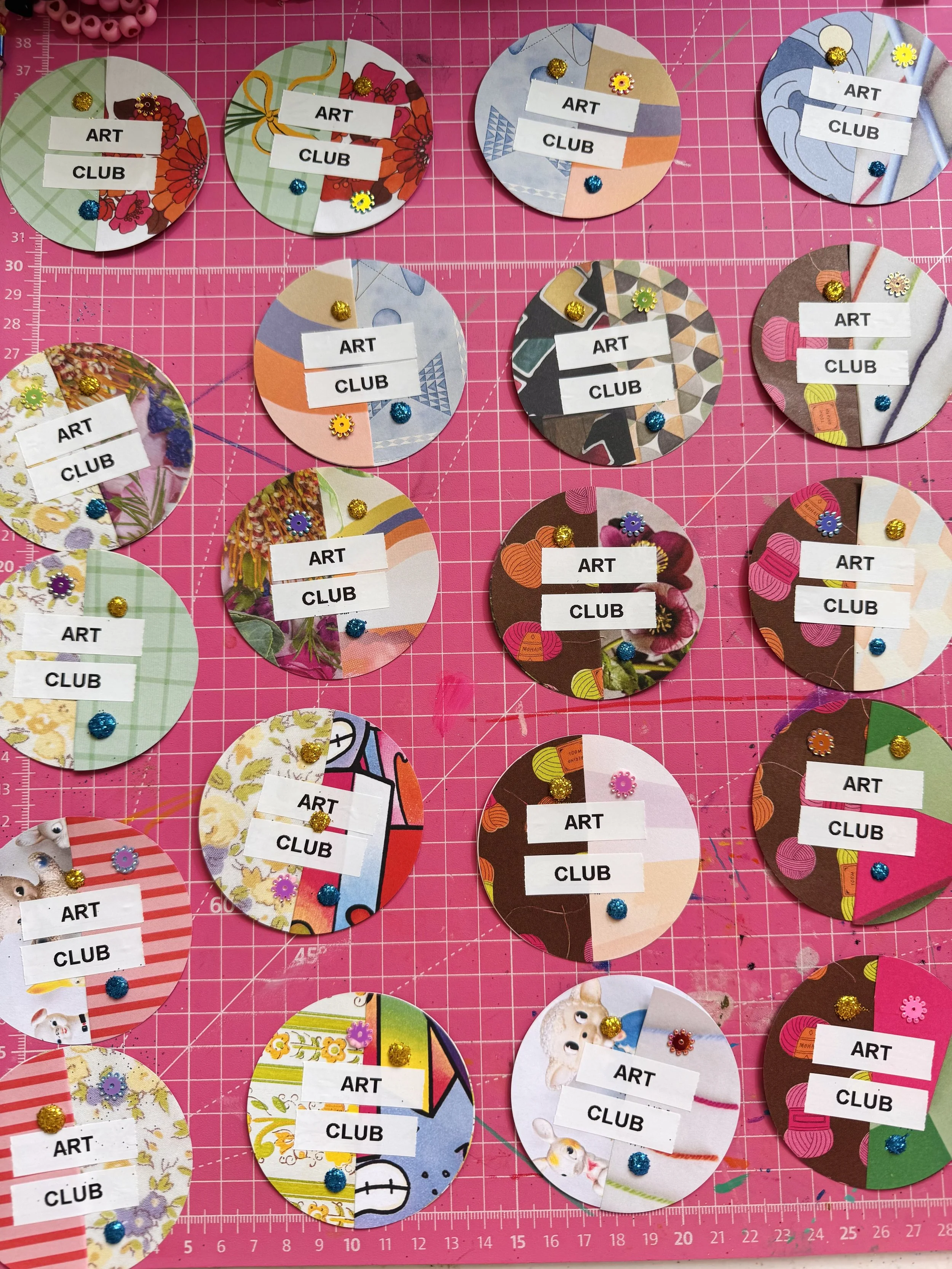 Kirstys Art and Craft Club badge making project