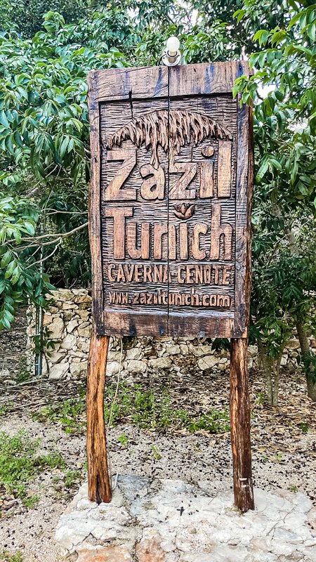 Zazil Tunich Sign