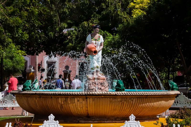 Water Fountain in Parque Principal