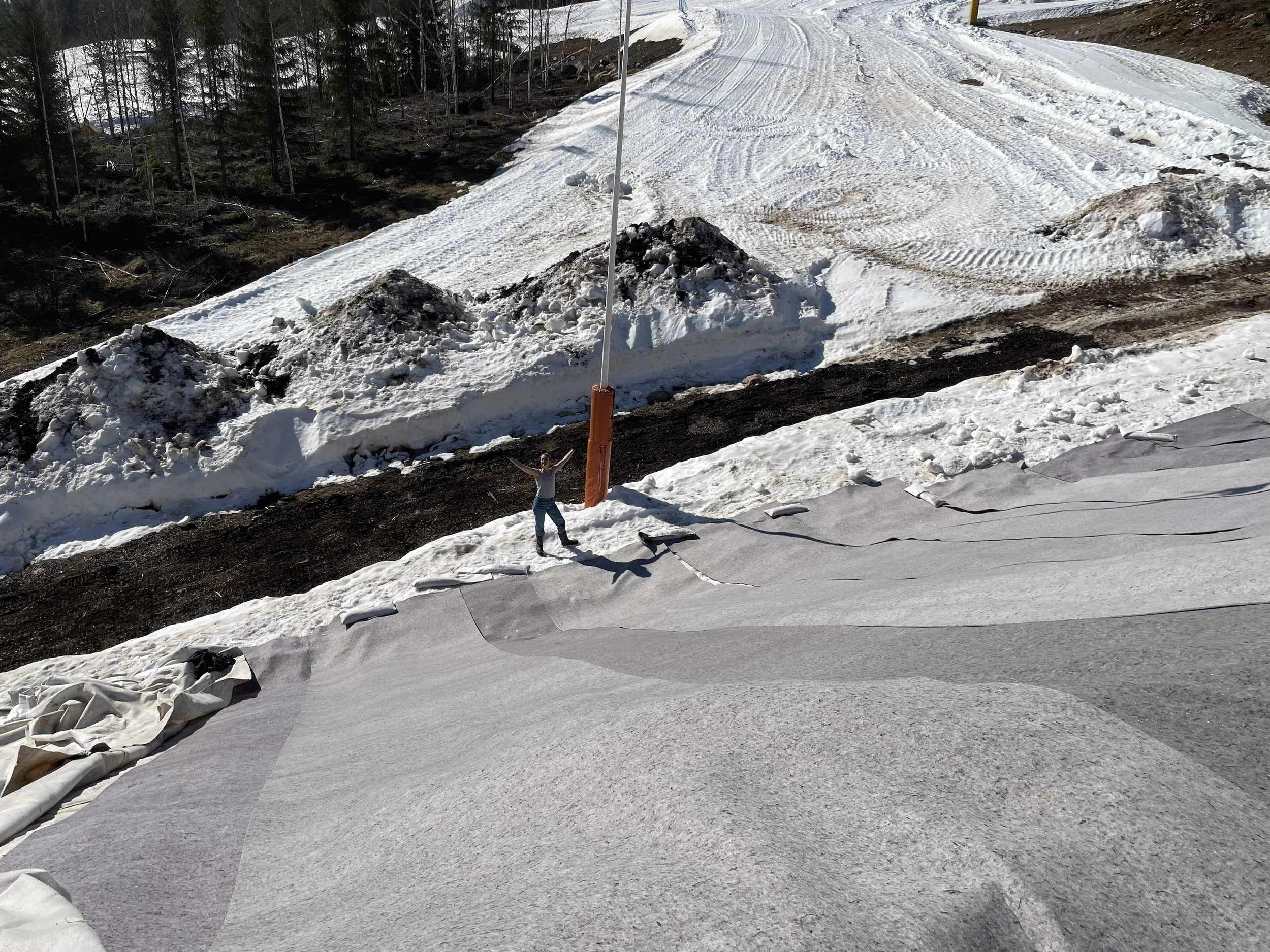 Snowwool - The Loop Factory 1.jpg