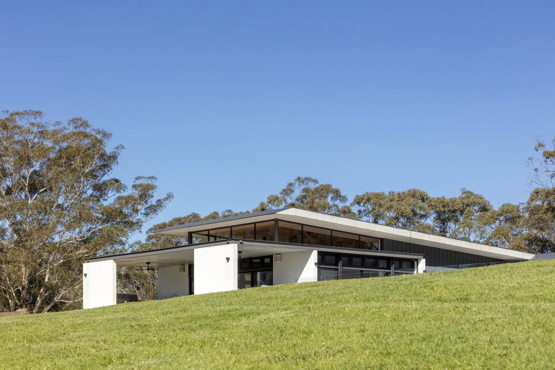 Acreage Outside 2.jpg