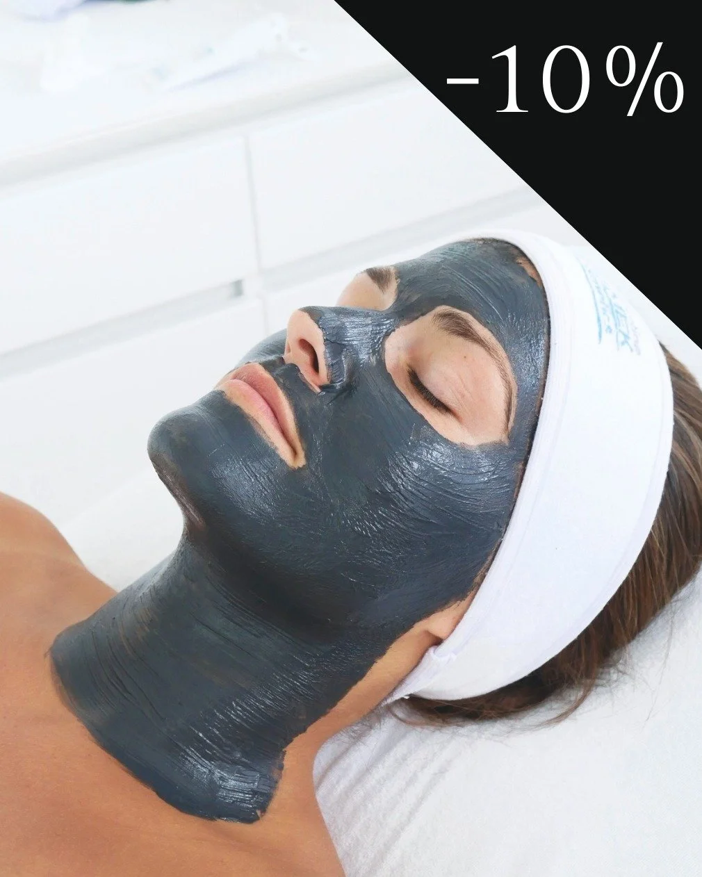 Black Week on saapunut hoitolaamme! 

Katso kuvista mustan viikon etumme:

🖤Ep&auml;puhtaan ihon syv&auml;puhdistava Black Clearing -hoito -10%
🖤100ml kuivashampoo kahden Davines muotoilutuotteen ostajalle
🖤Tehokkaasti siloittavat Peptide &amp; Bl