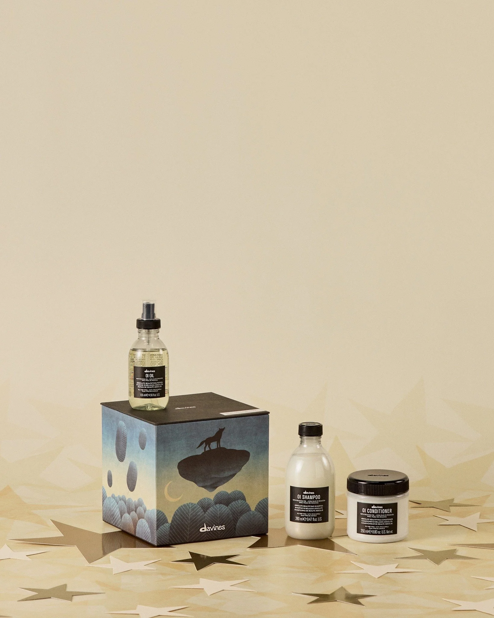 Muun muassa n&auml;m&auml; Davines -lahjapaketit ovat haettavissa meilt&auml;, piipahda ostoksilla ohi kulkiessasi ❤

Olivatpa sinun tai lahjansaajan hiukset v&auml;rj&auml;tyt, kuivat, kiillottomat tai tuuheutta kaipaavat, Davinesin joulupaketeista 