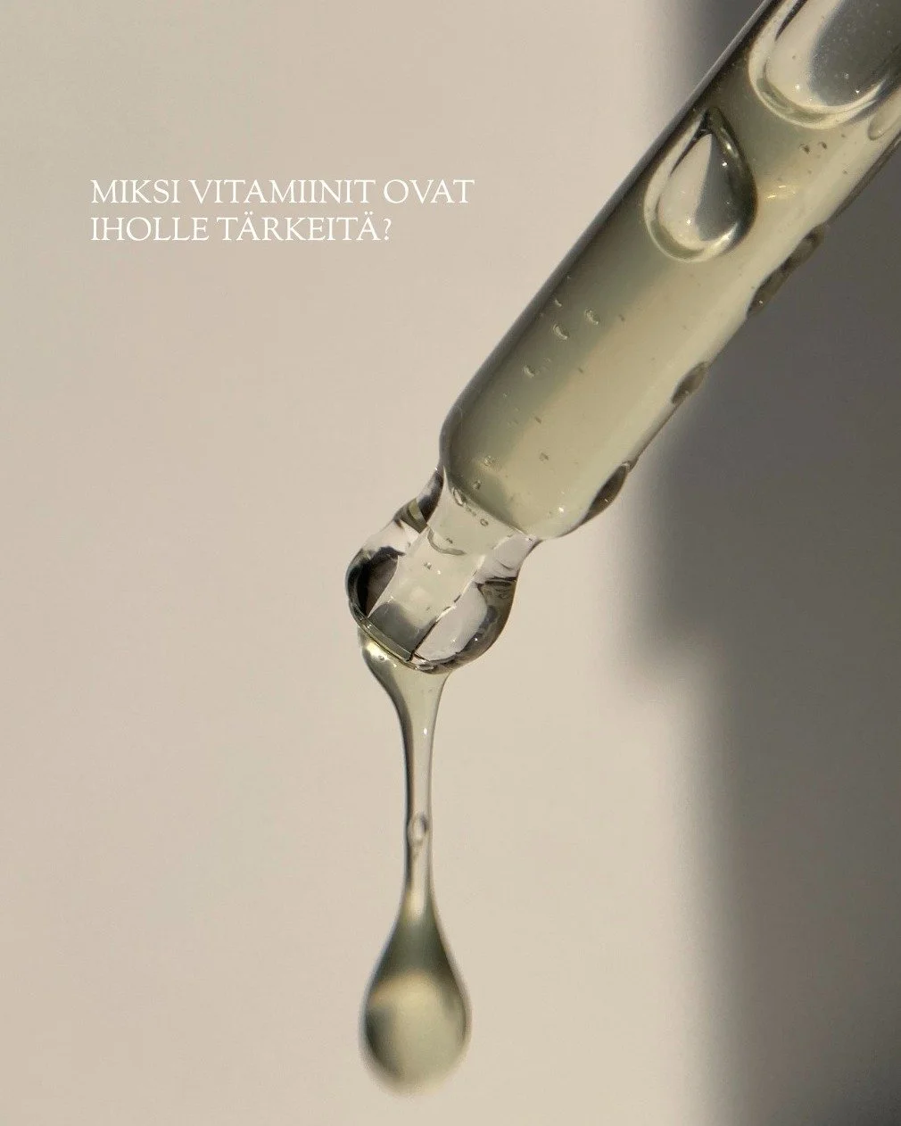 Vitamiinit auttavat kirkastamaan ihoa ja tukevat sen luonnollista uudistumista! 

💛 Antioksidanttiset vitamiinit suojaavat ihoa ulkoisilta rasituksilta, kuten lis&auml;&auml;ntyv&auml;lt&auml; UV-s&auml;teilylt&auml; ja ilmansaasteilta
💛 Ne tukevat