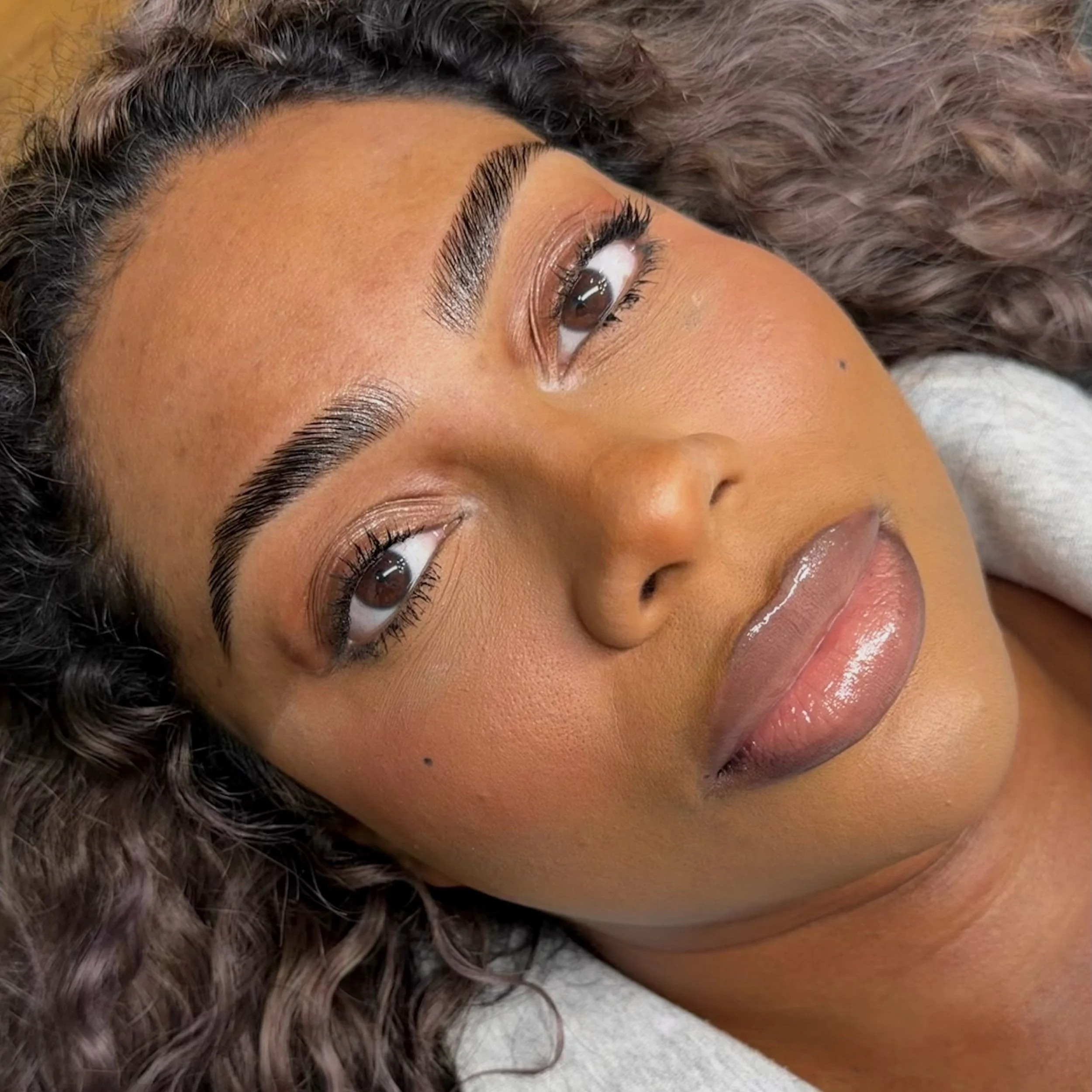 Brow lamination&rsquo;s by our artist Tiana 

#nycbrowlamination #bronxbrows #nycbrows #browlamination