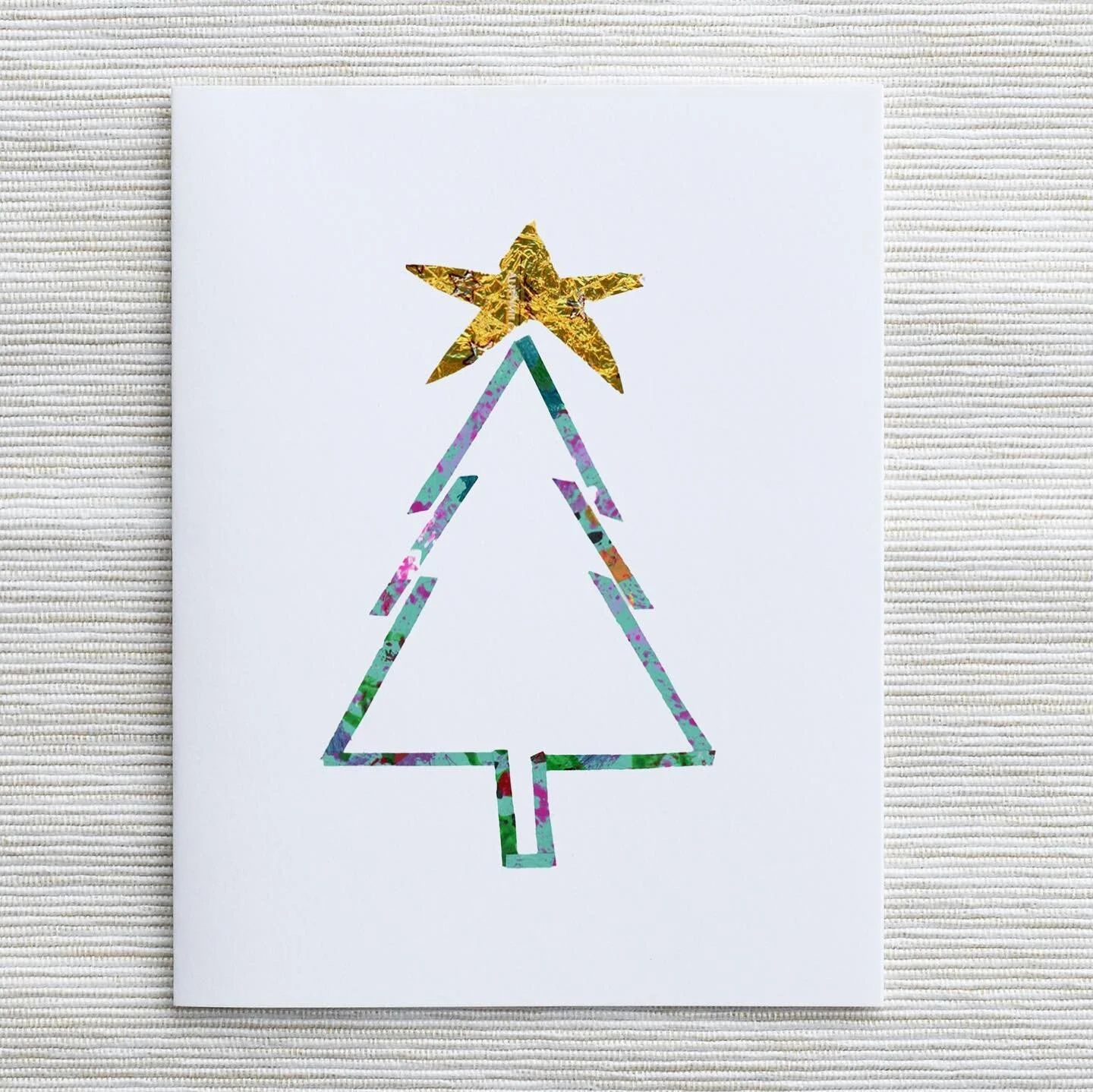 New holiday cards have been added with last year’s selection on my website!✨
Card 1:”Star Bright”
Card 2: “Let it Snow!”
#designsbyjules #greetingcards #cards #handmadecards #handmade #cardmaking #cardsofinstagram #sta