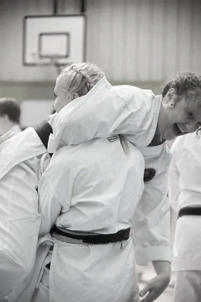 Looking for a new hobby? Karate vs Team Sports 