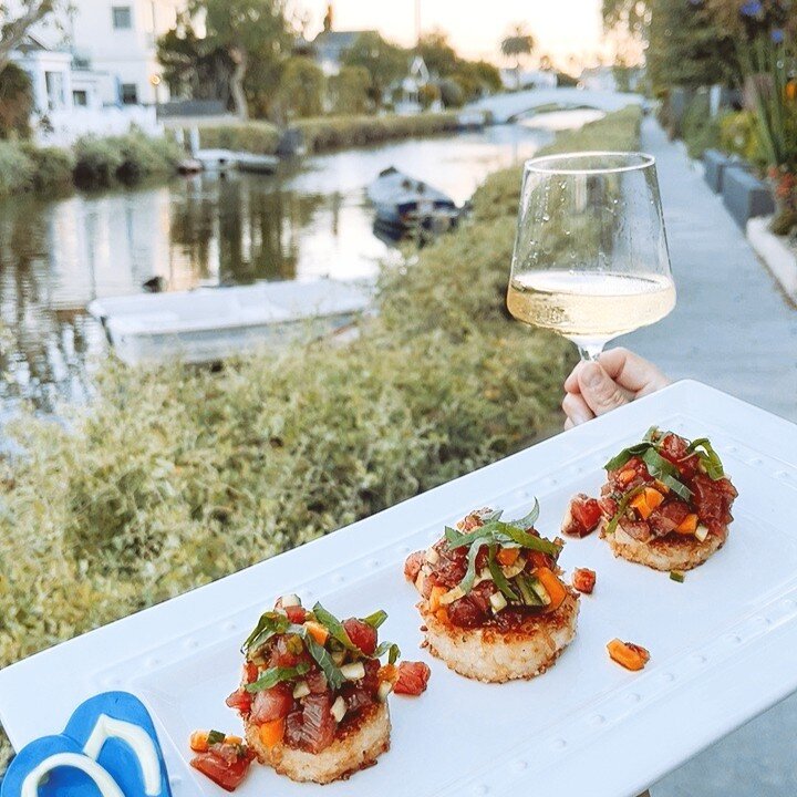 Summer Countdown ☀️😎​​​​​​​​
Rice Browns and Wine, canal side. 🍣🍷🛶​​​​​​​​
Not much better 😋​​​​​​​​
Hats off to Chef @mlhurleygrl25 👩&zwj;🍳❤️&zwj;🔥​​​​​​​​
Shop now at your local @bristolfarms @gelsonsmarkets @instacart @wholefoods​​​​​​​​ ?