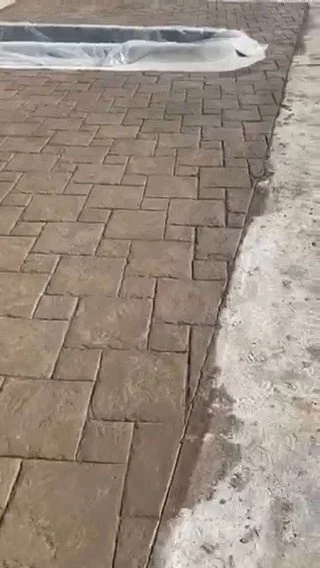 Georgers MOB Stamped concrete (Nabholz) video_Moment.jpg