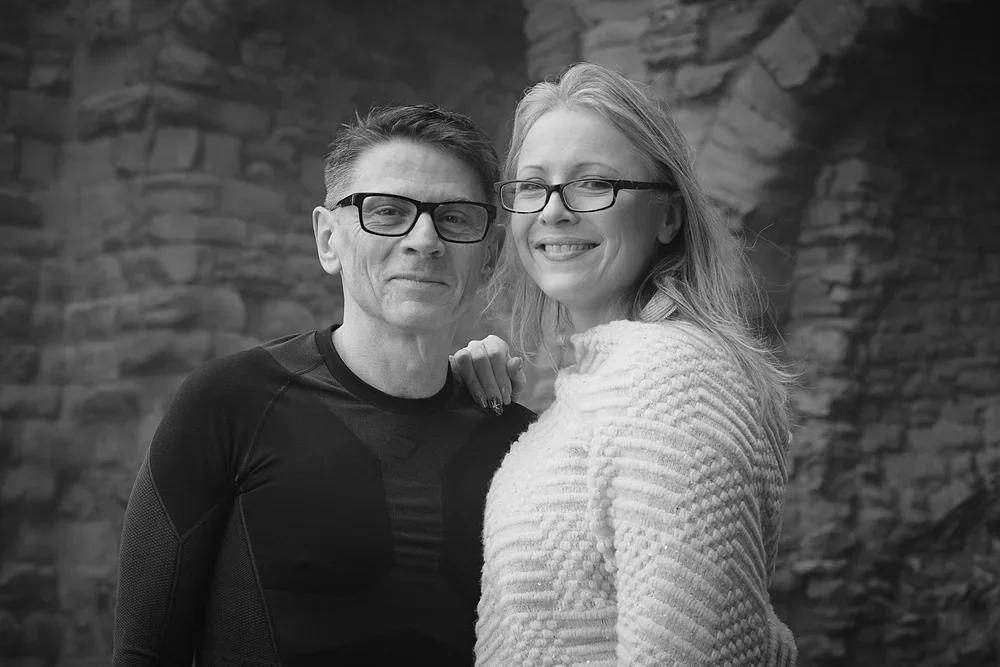 Standard Location Portrait example - couple at castle