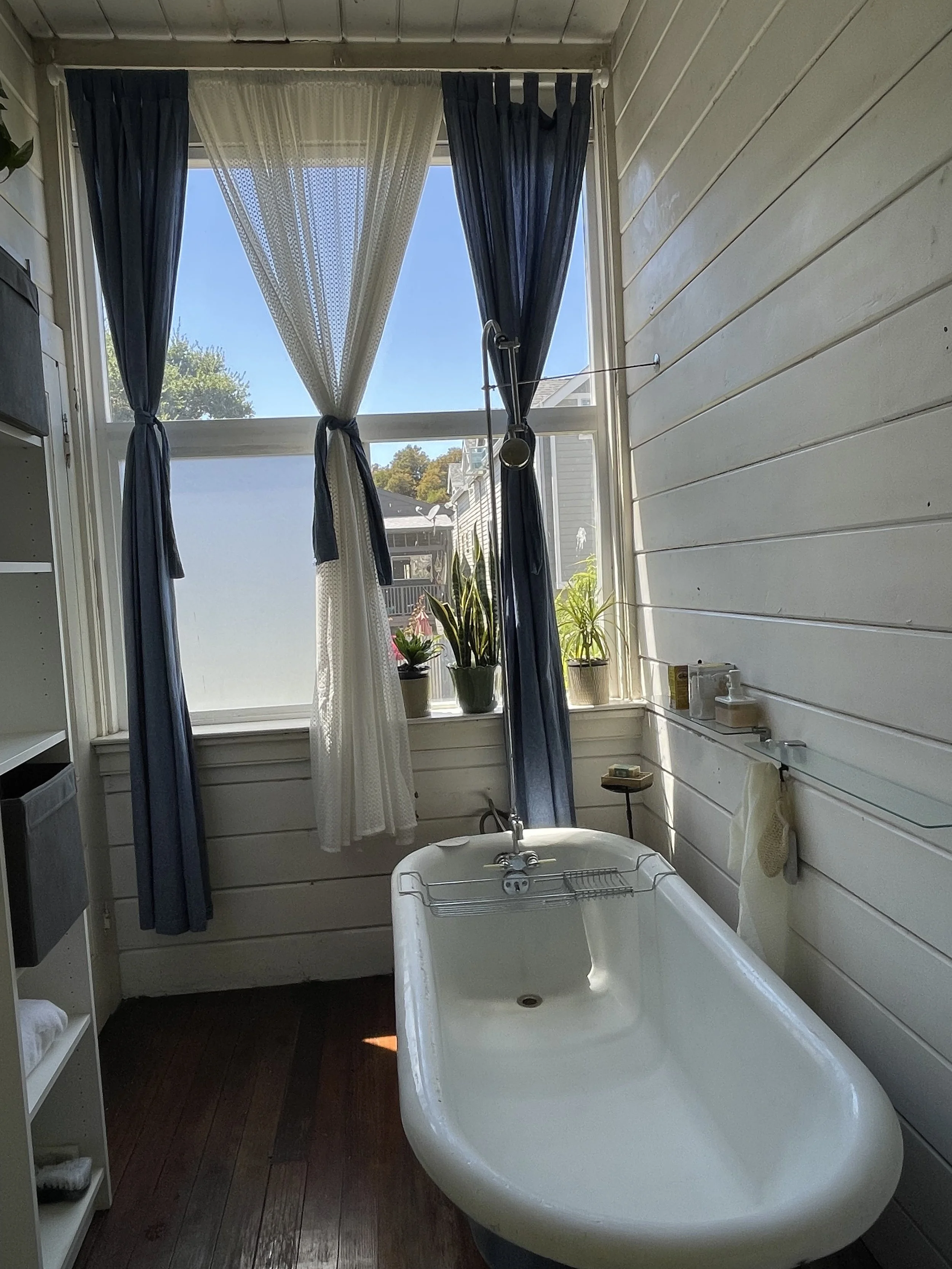 back bathroom #2 2022.jpg