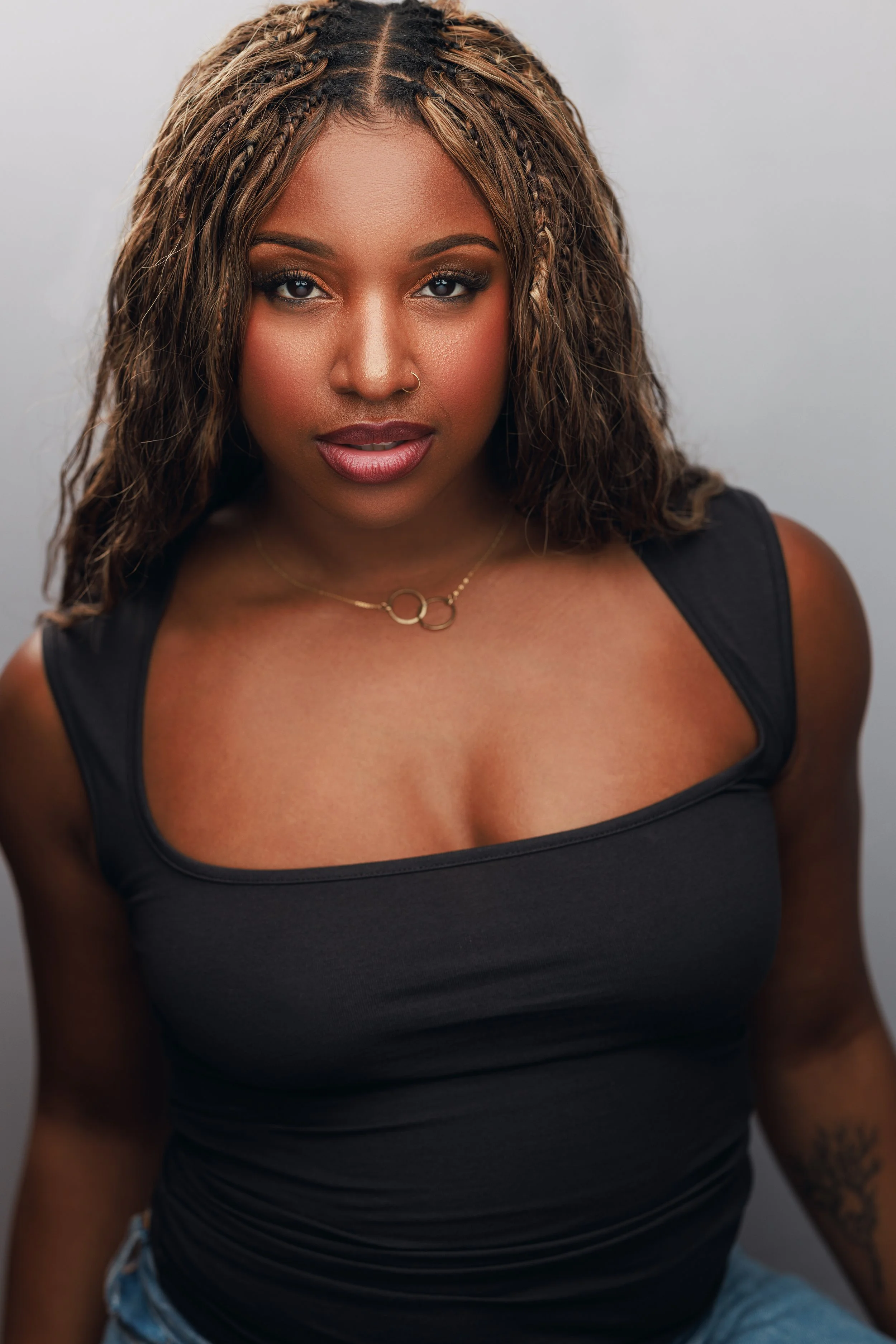 0A4A9735-Edit-Headshot JPEG-2.jpg