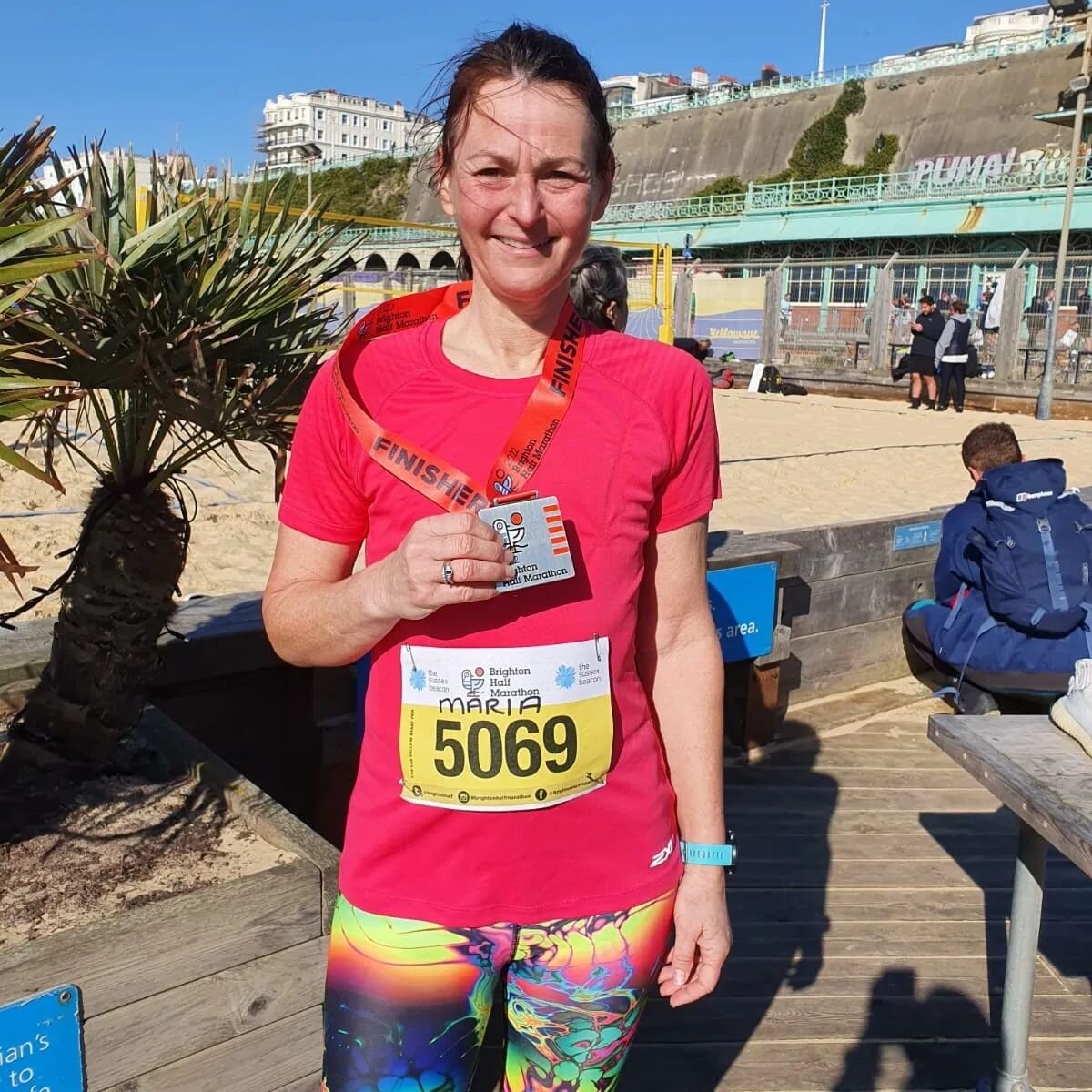 Congrats to my friend and client @mariaverney who is in the midst of training for @manchestermarathon . The Brighton half is tradition for her so we always make time for it in her training plans.
Despite a very windy last 5km she managed to get a Bri