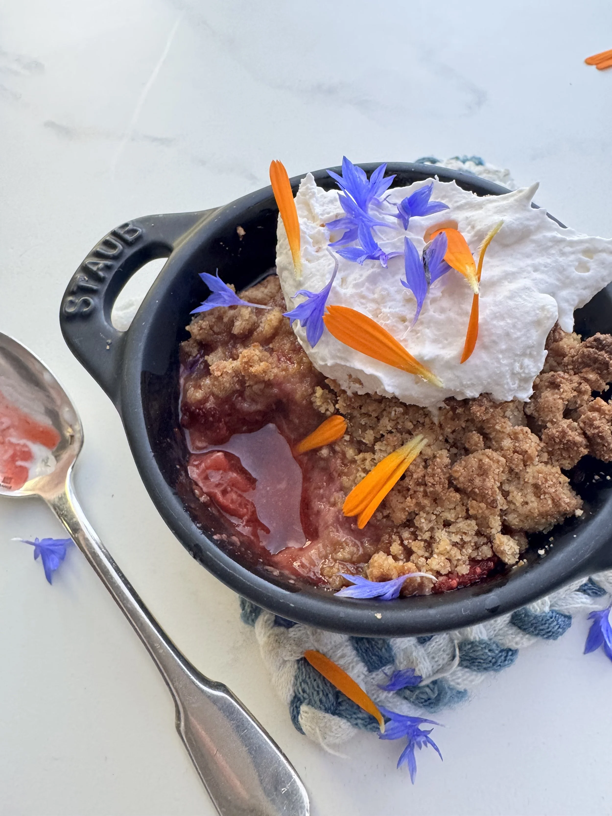 Mini Strawberry Rhubarb Crumbles