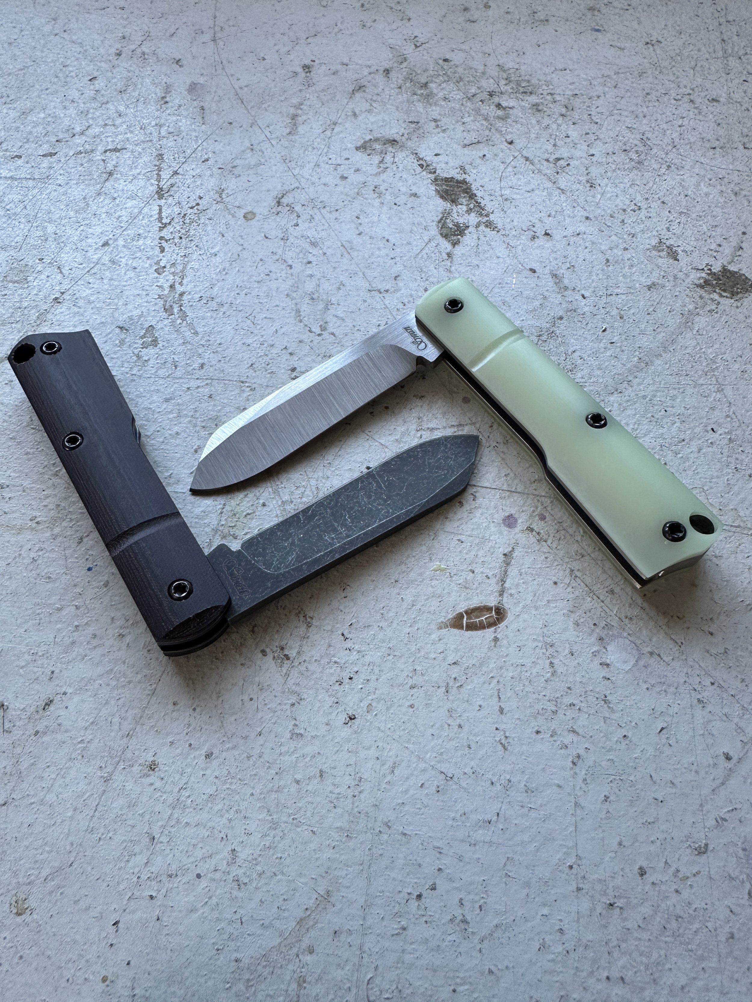 Rifle stock slipjoint