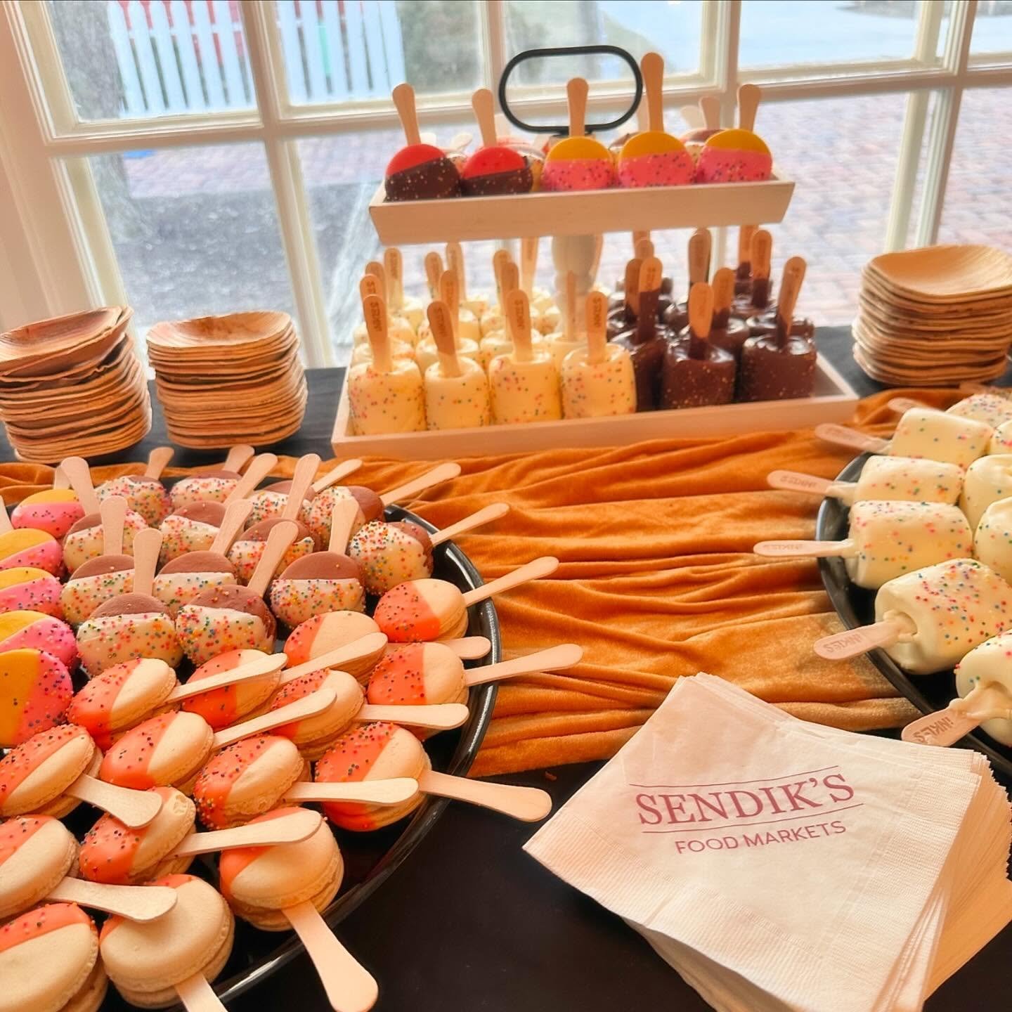 It was a pleasure meeting so many of you at our open house on Thursday evening! Shout out to @sendiks for providing such tasty treats. (Psst&hellip;need a caterer? We highly recommend them!) Our next open house is Monday, February 3 from 5pm - 6:30pm