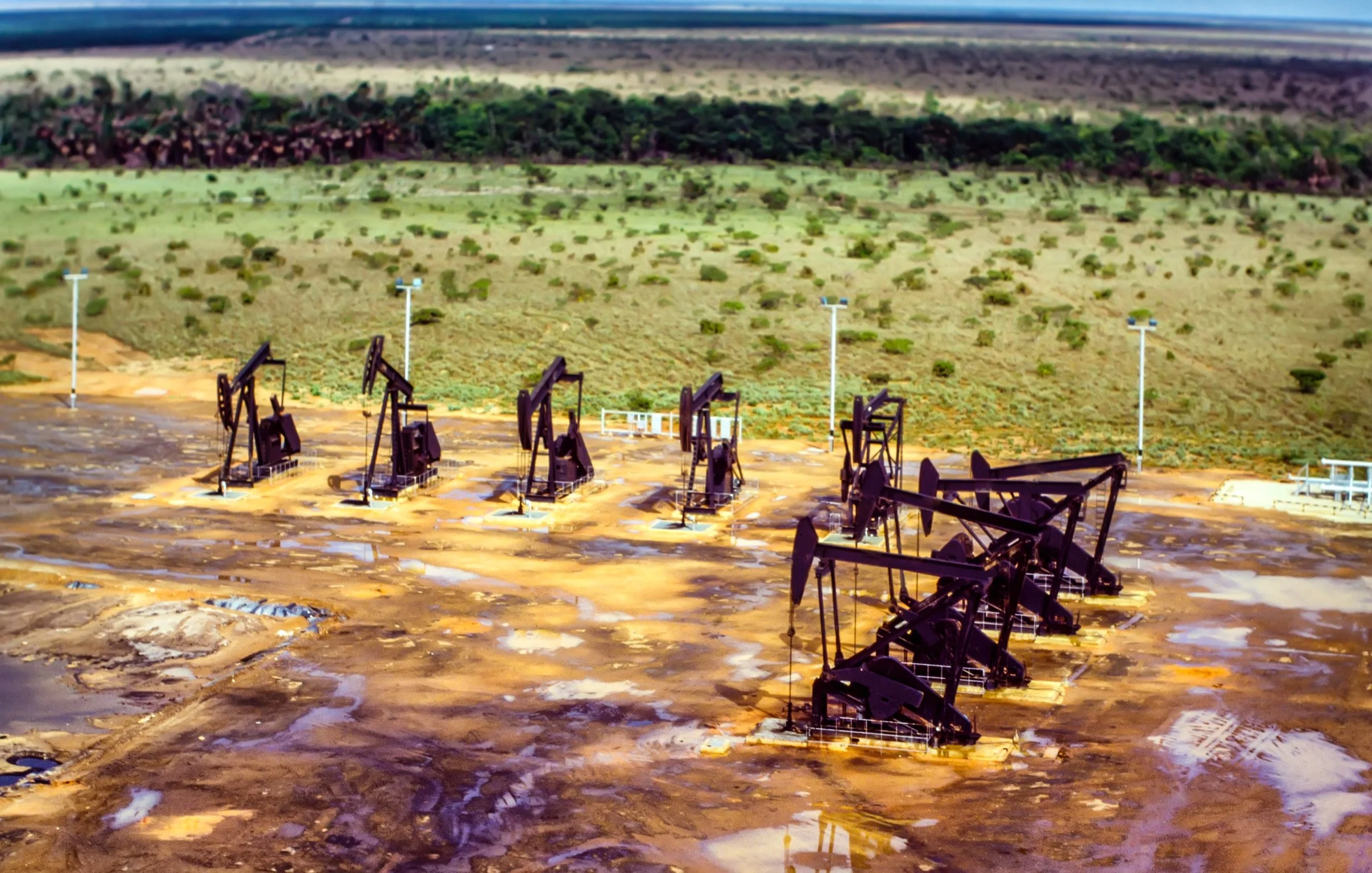 Frontieras North America And Venezuela’s Industrial Reset: Turning Heavy, Sour Crude Into Fertilizer, Fuels, and National Recovery