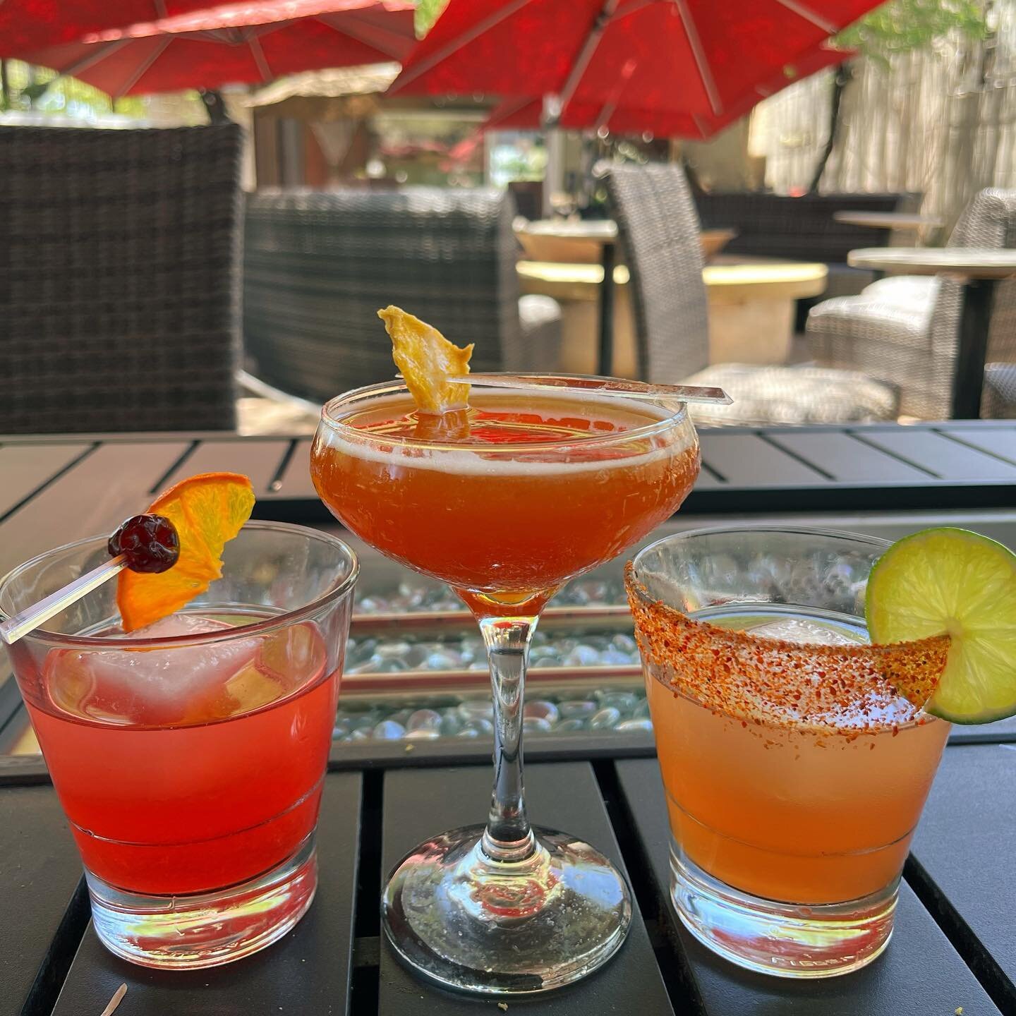 🚨 NEW SUMMER COCKTAILS! 🚨 Come cool down during Happy Hour with three new cocktails &mdash; featuring mezcal, vodka, and dark rum!! 
.
.
.
.
#timowinebar #azrestaurants #phoenix #cocktails #summer