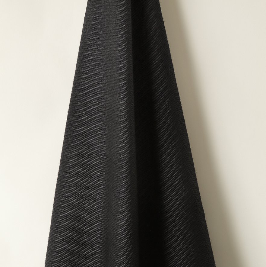HEAVY WEIGHT LINEN IN NIGHT-3.jpeg