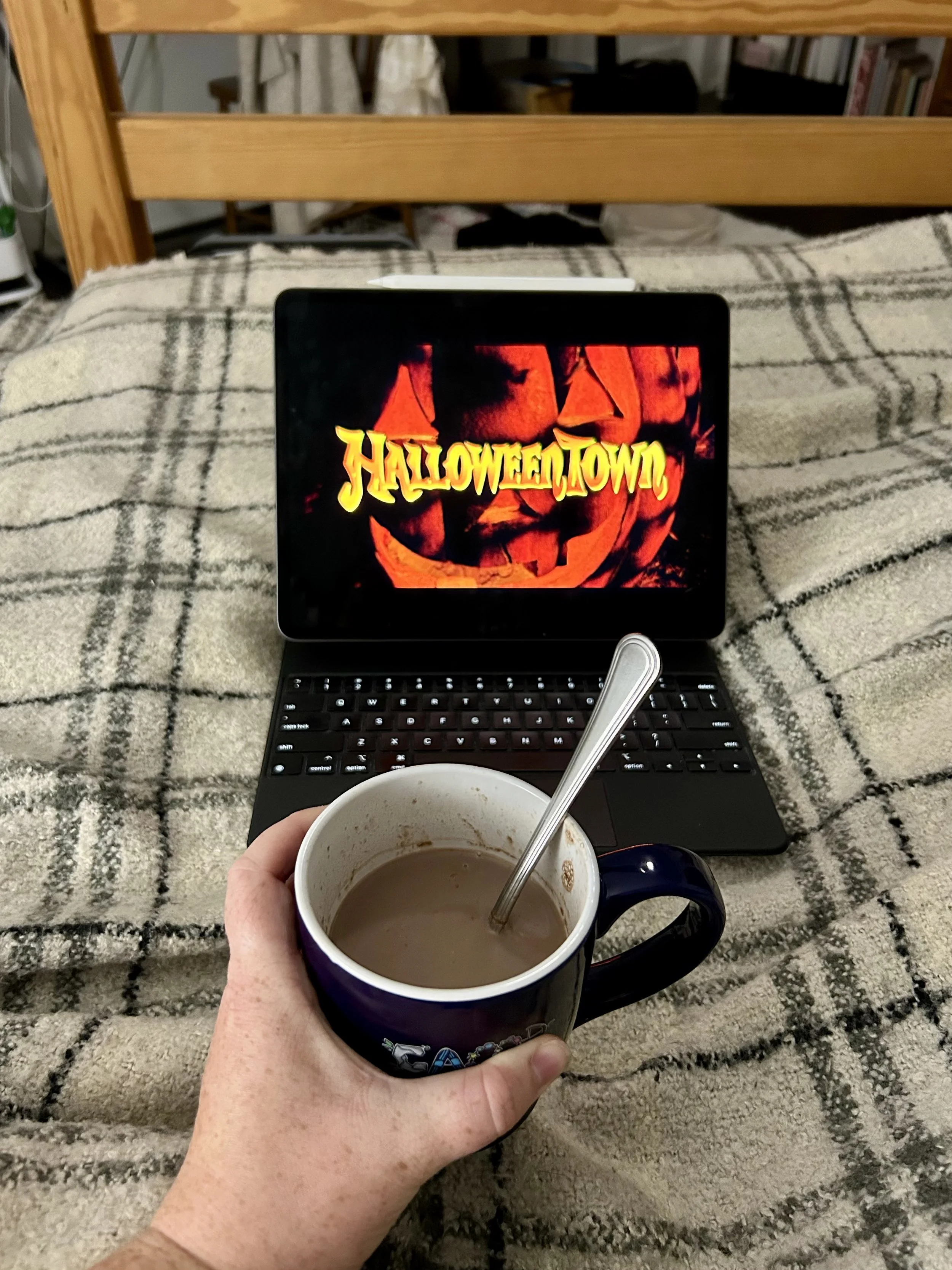 10 Cozy Halloween Movies to Watch this Fall