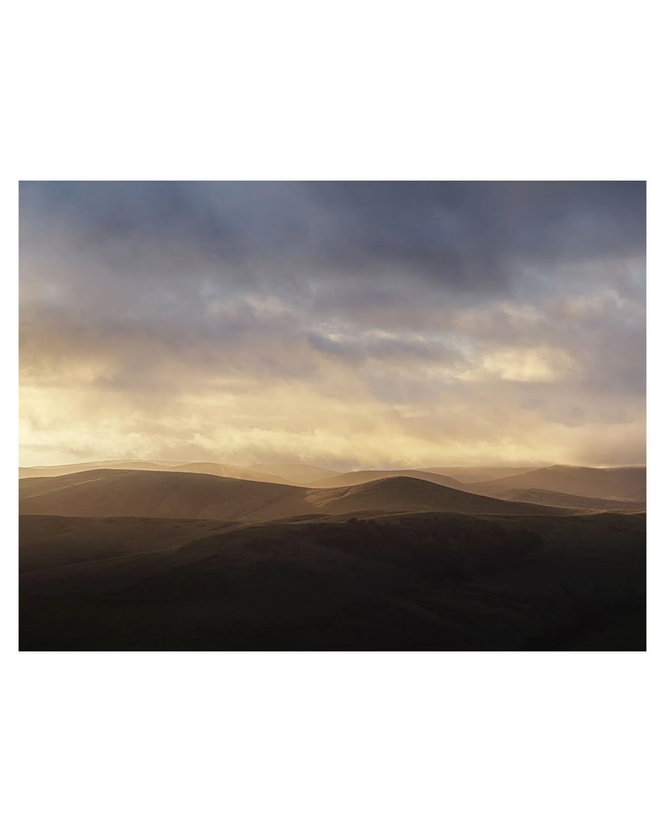 Hasselblad Masters Submission 2, Alba Aureate. 

#hasselbladmasters #hasselbladmasters2023 #landscapephotography #createtoinspire #scotland #hasselblad