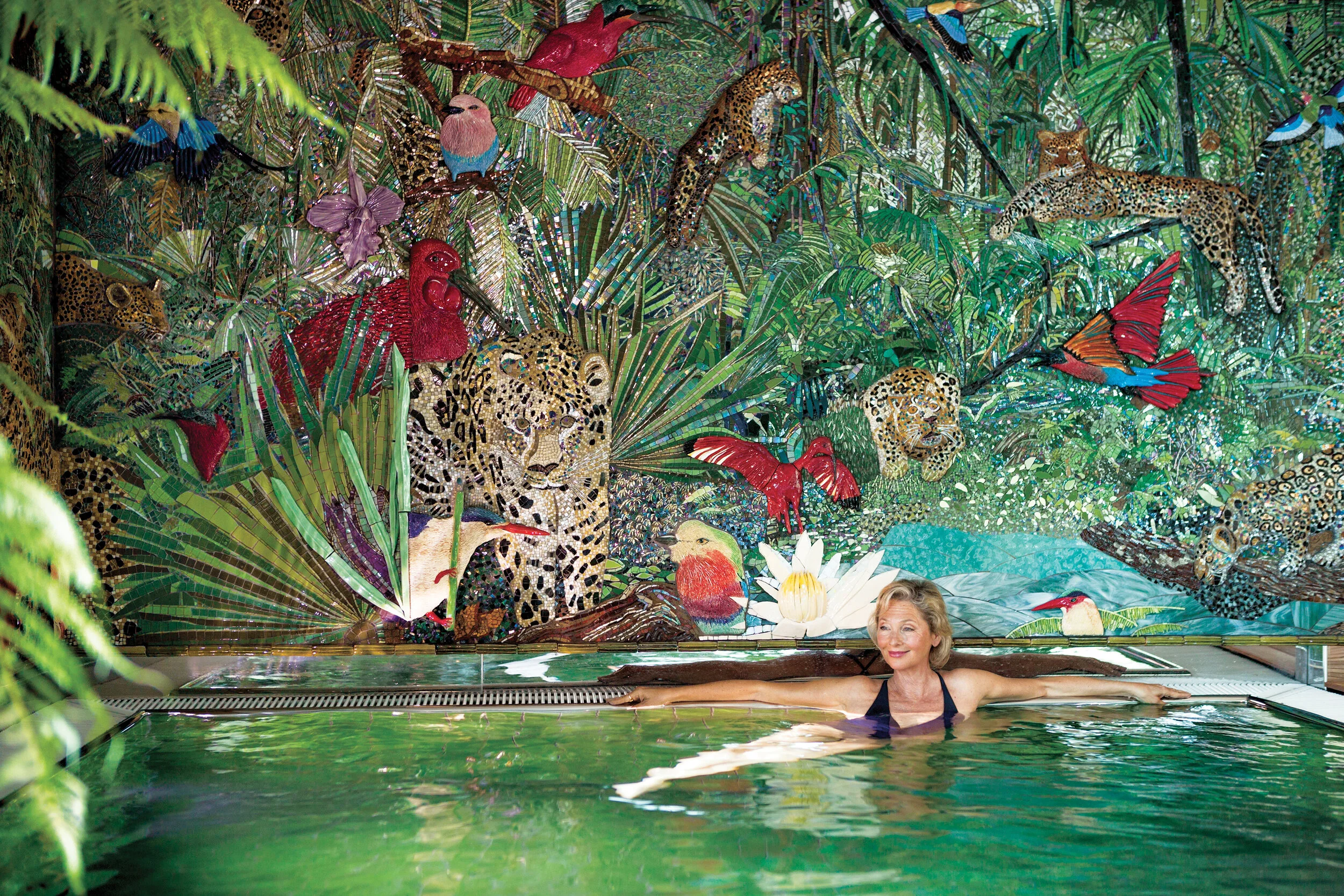 UW-SC-Pool-Lifestyle-0213.jpg