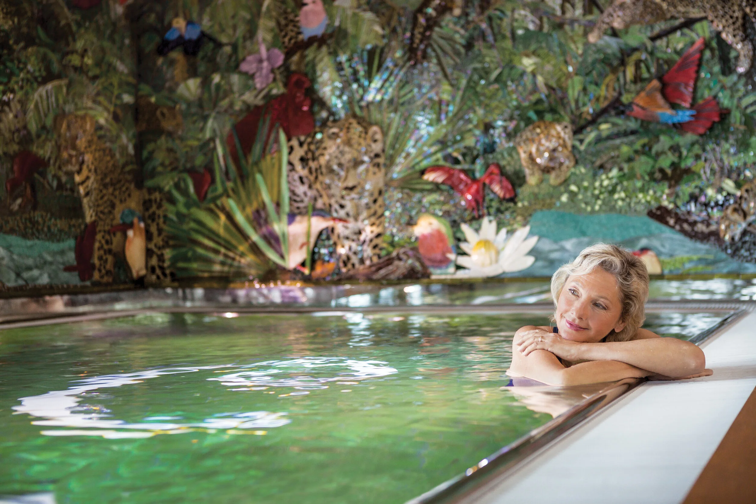 UW-SC-Pool-Lifestyle-0274.jpg