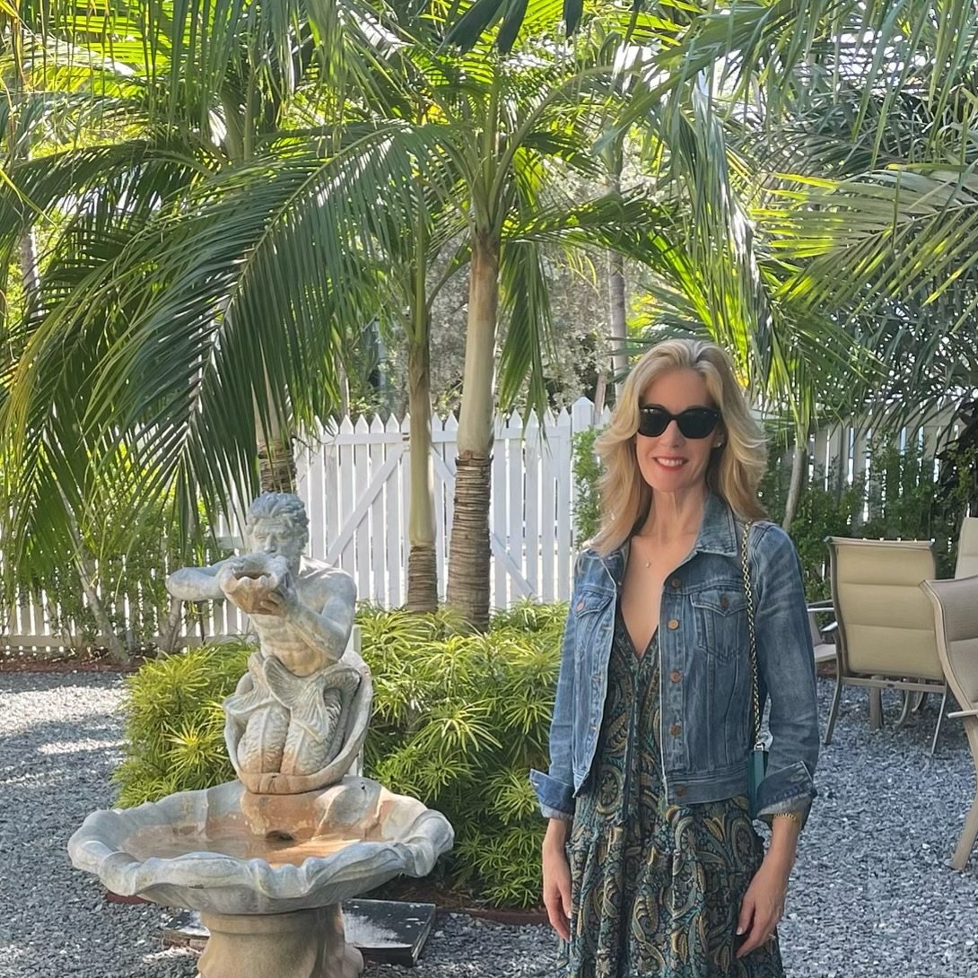 Cheers to a great weekend in paradise 🌿 visiting the historical city of Key West, FL 🌿 #traveling #keywest #weekends #historical #floridahistory #weekendtrips #interiordesignersofinsta #interiordesignerslife #travelgram