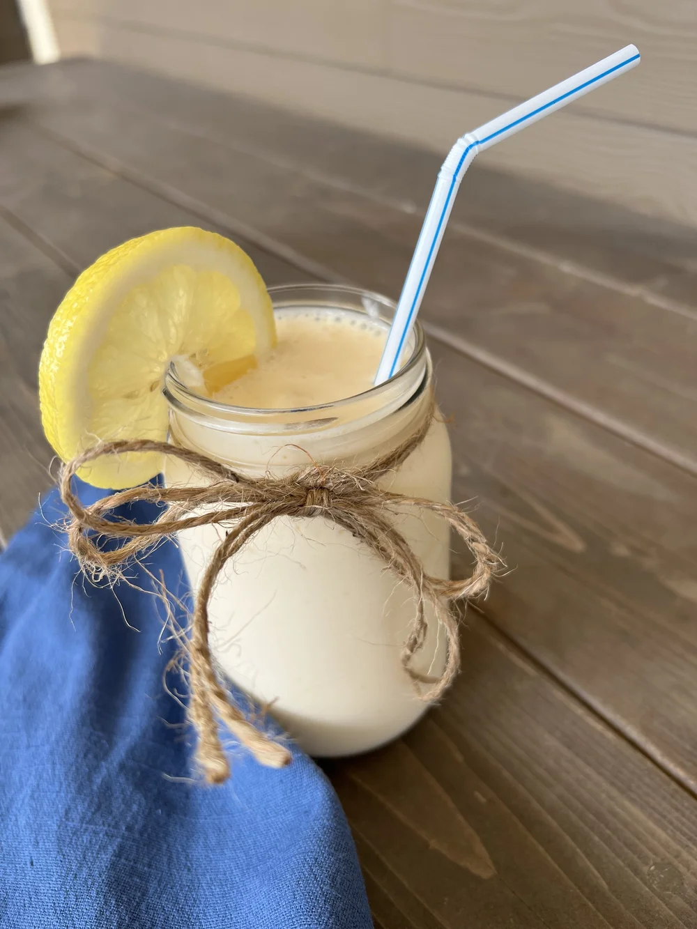 How to Make Frosted Lemonade Without Ice Cream: Refreshing & Easy