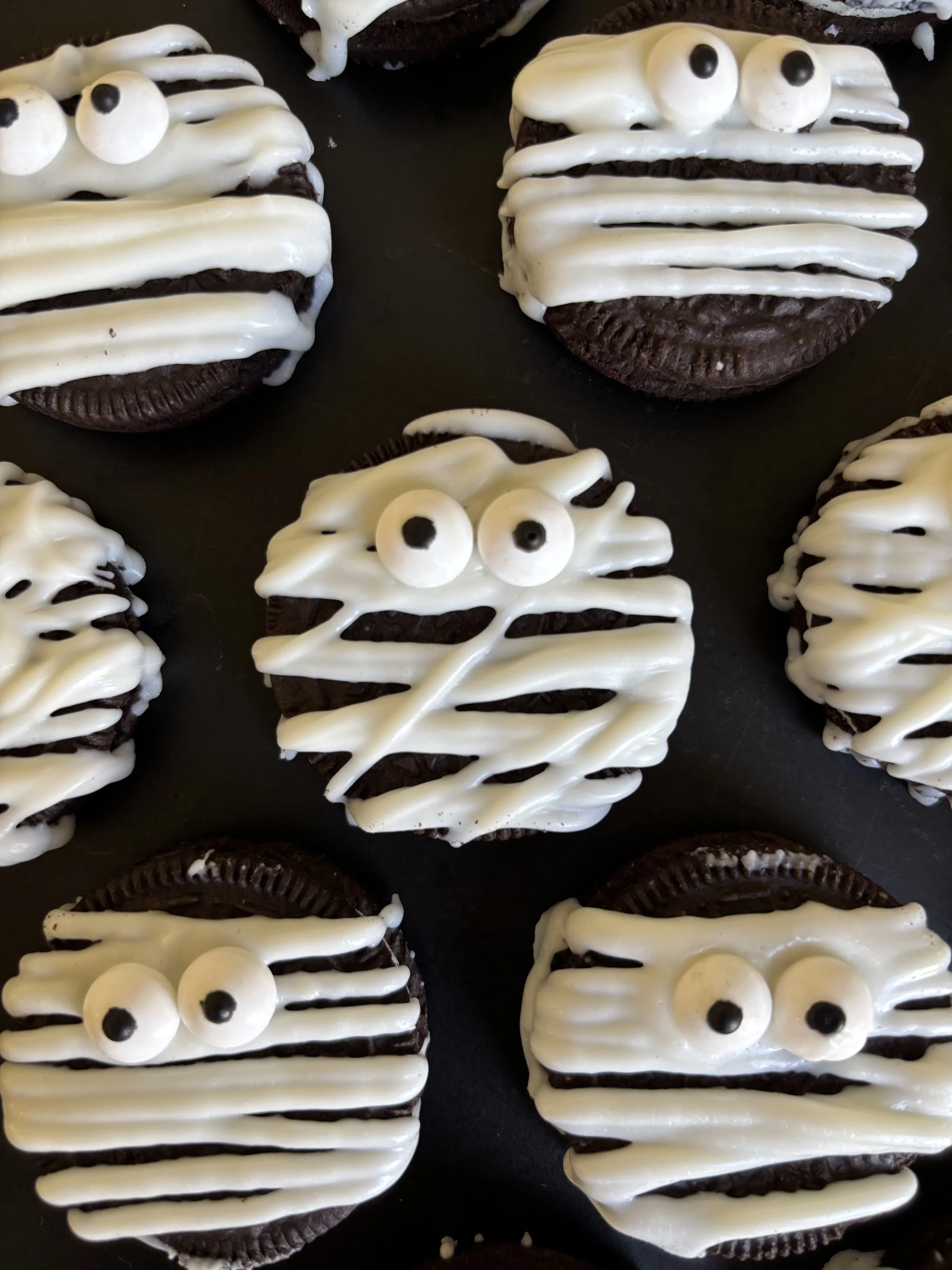 Easy Mummy Halloween Cookies