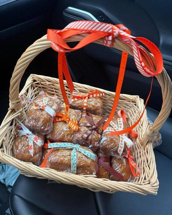 Donna made my Pumpkin bread and put cute little ribbon around each one.  They are in the cutest basket too!  This looks so yummy!! Thank you so much for sharing this photo with me Donna!