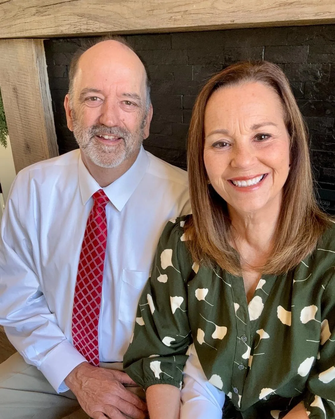 Sunday mornings at Christmastime just feel different to me. There&rsquo;s a sweeter peace in the air and more room for holy things. 🤍
Do you have a favorite Christmas hymn?

My top three are O Holy Night, The First Noel, and Silent Night. 🎄🎶