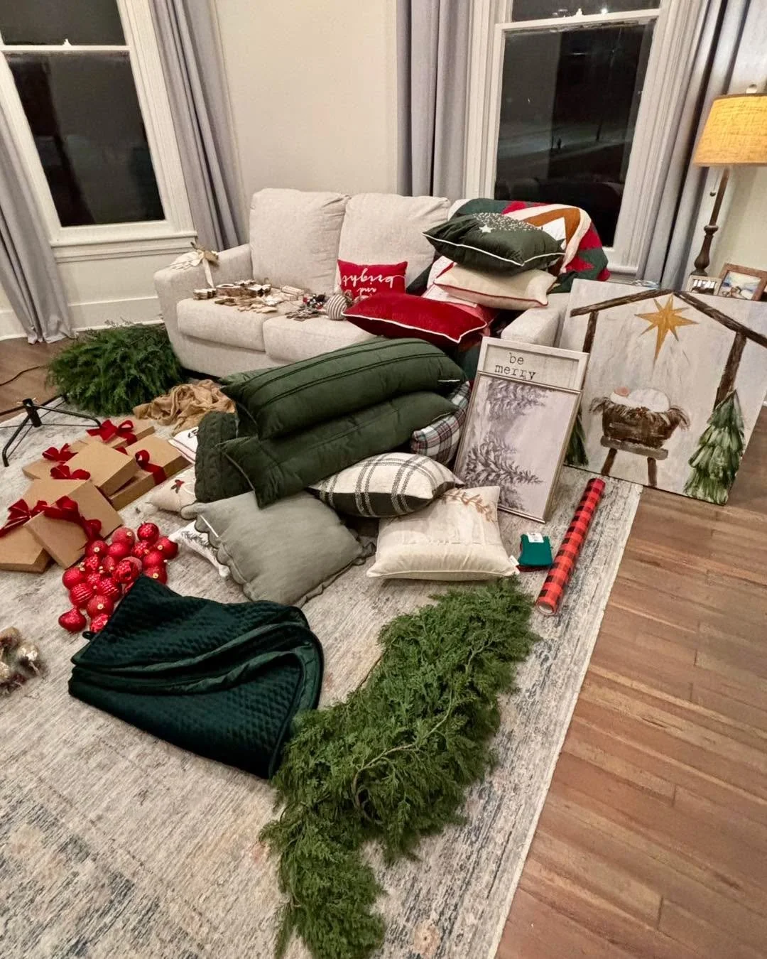 Be honest&hellip; anyone else still need to put Christmas away? Asking for a friend. ❤️🎄😊