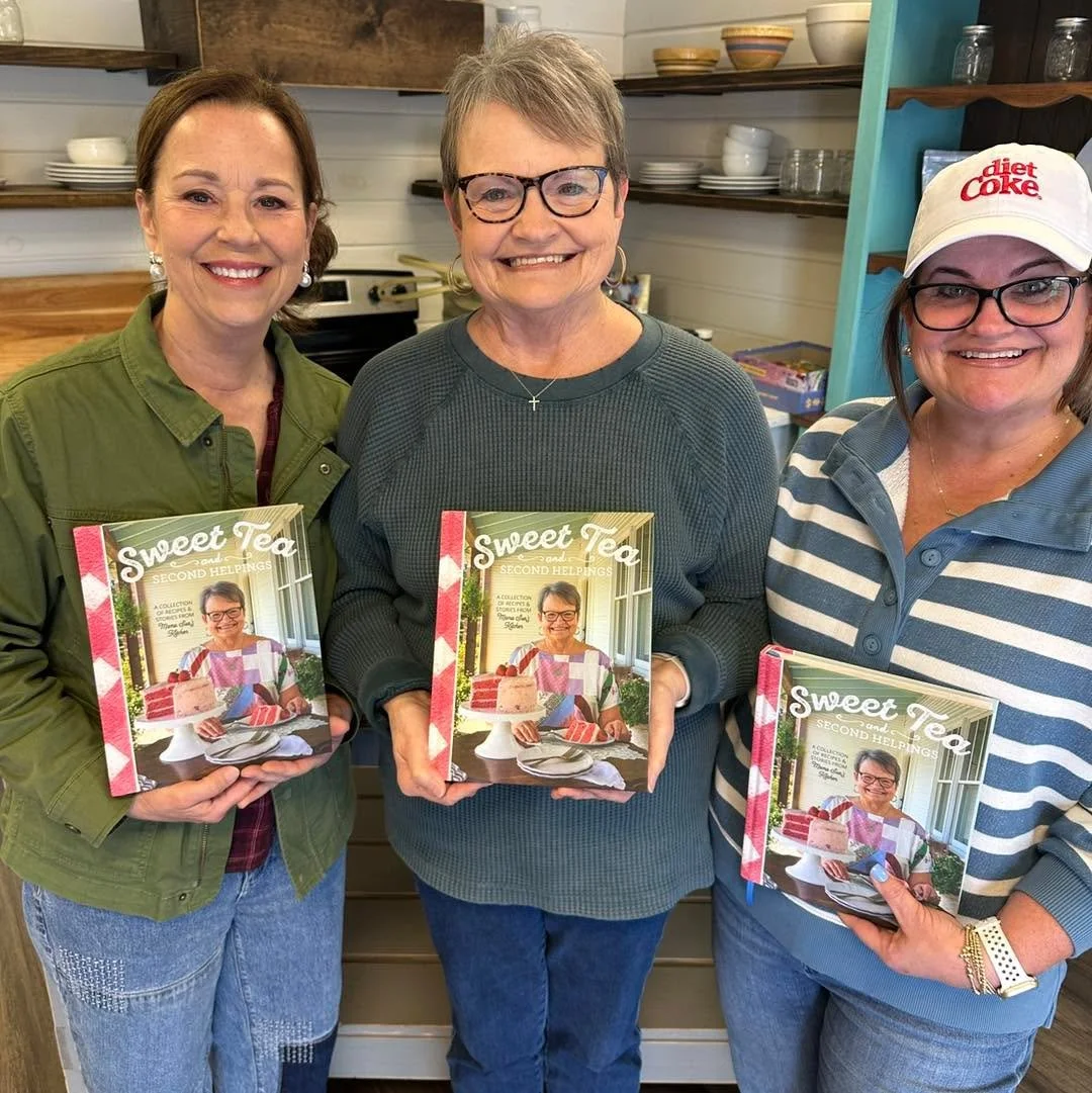 Godwink today. ✨

Sometimes the timing just works out, and I get to witness my sweet friend Mama Sue seeing her brand new book for the 1st time! I couldn&rsquo;t be more proud of her. What a moment to witness, and what a gift to be a small part of he